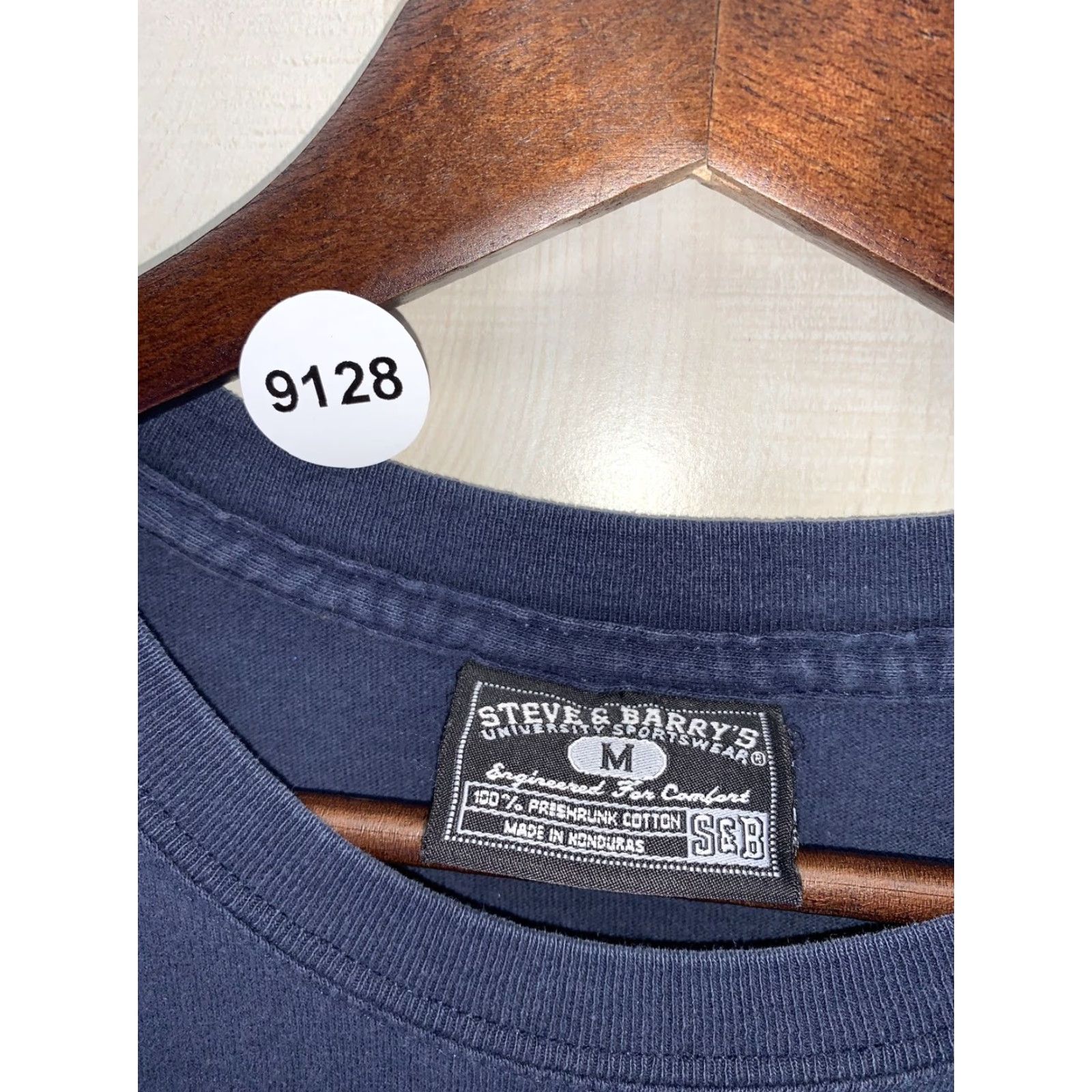 Vintage VINTAGE Steve & Barry’s Made In Michigan Mens Blue Distressed Graphic Shirt M Mens Short Sleeve Crew Neck Cotton Size US M / EU 48-50 / 2 - 2 Thumbnail