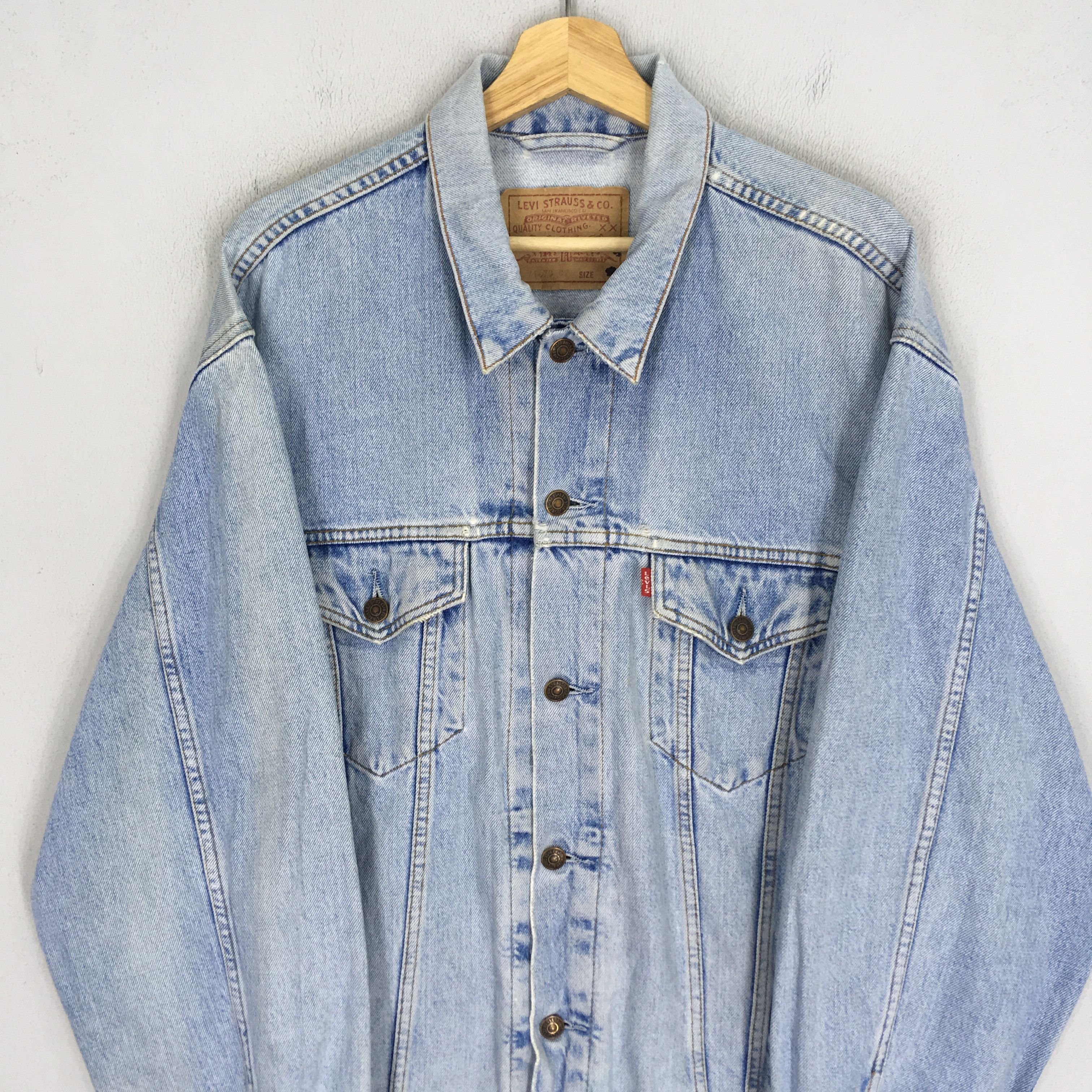 Levi's Vintage 90s Levi's Trucker Jacket Jeans Stone Wash Blue Size US L / EU 52-54 / 3 - 3 Thumbnail