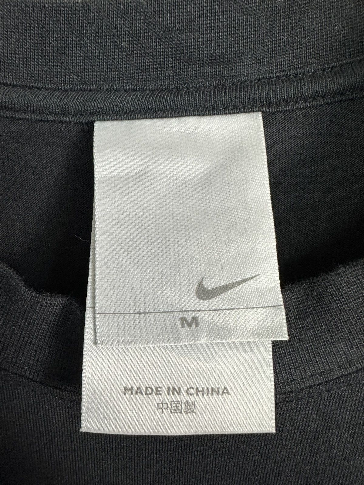 Nike Vintage Nike Sportwear Big Logo Tshirt A418 Size US M / EU 48-50 / 2 - 6 Thumbnail