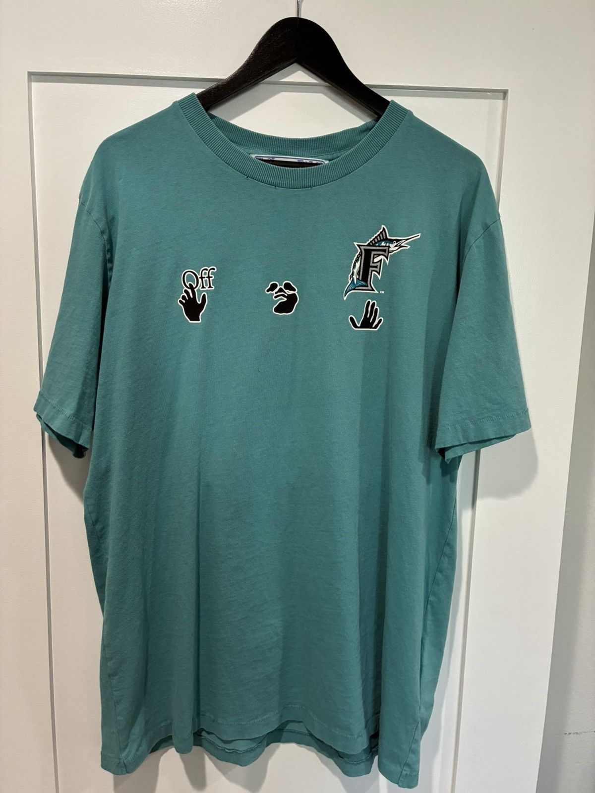 Off White T-shirt