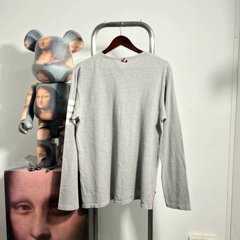 Thom Browne Thom Browne Four-barrel hoodie Size US XL / EU 56 / 4 - 2 Thumbnail