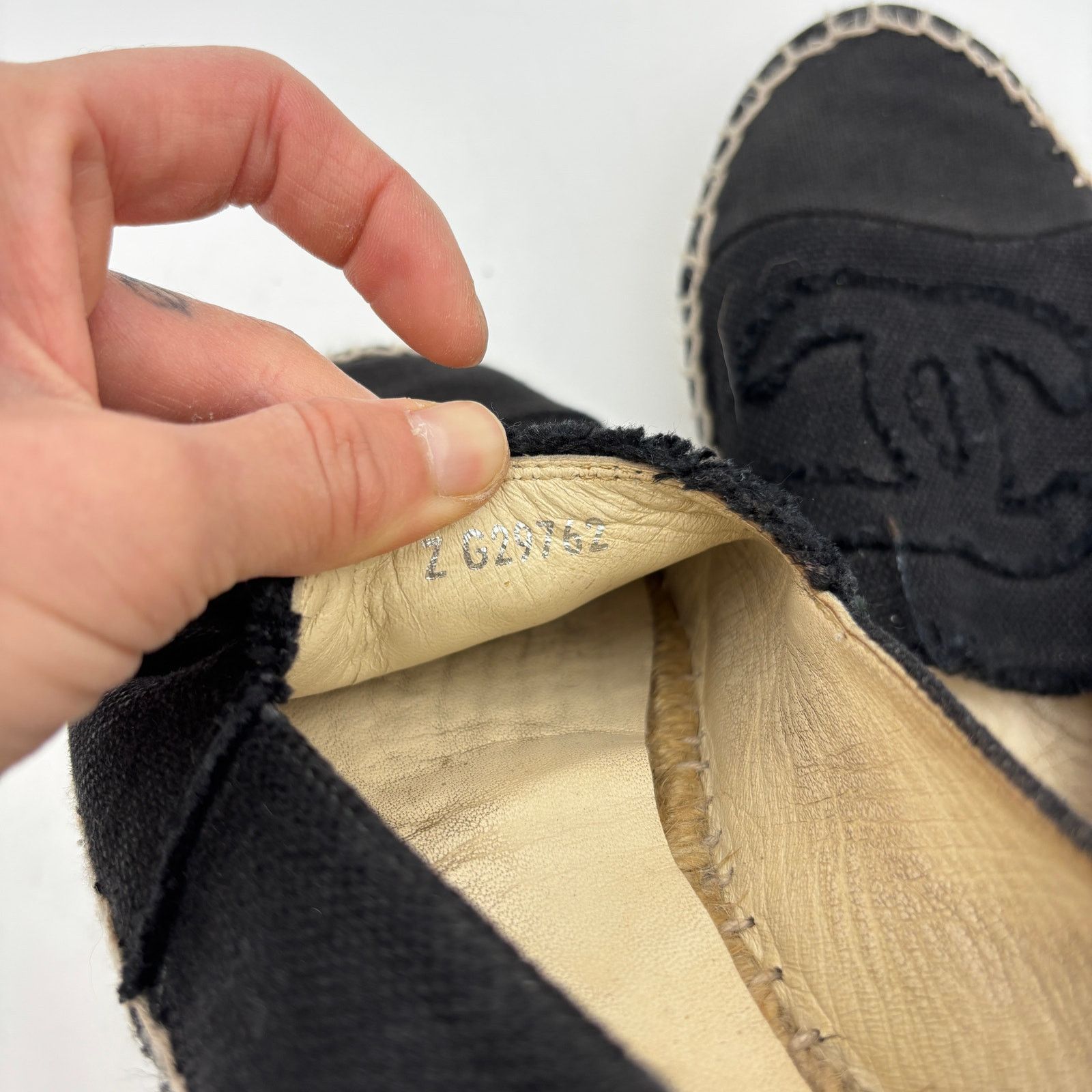 Chanel Chanel CC Logo Canvas Black Cap Toe Espadrilles Women's 40 Size US 10 / IT 40 - 11 Thumbnail