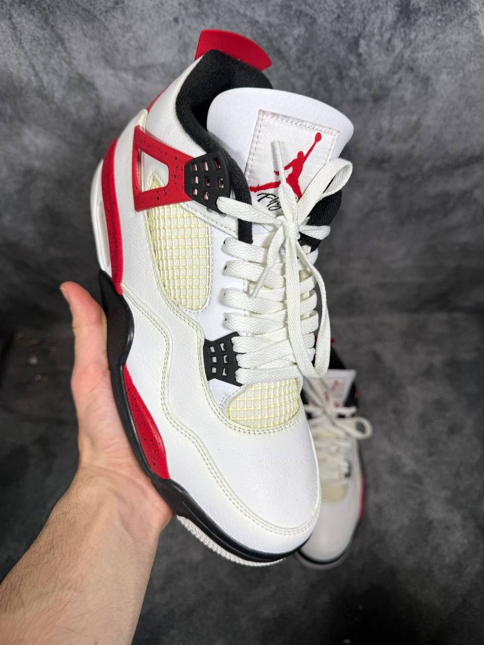 Jordan Brand Size 11 | Jordan 4 Red Cement No Box | Pre-Owned Size US 11 / EU 44 - 1 Thumbnail