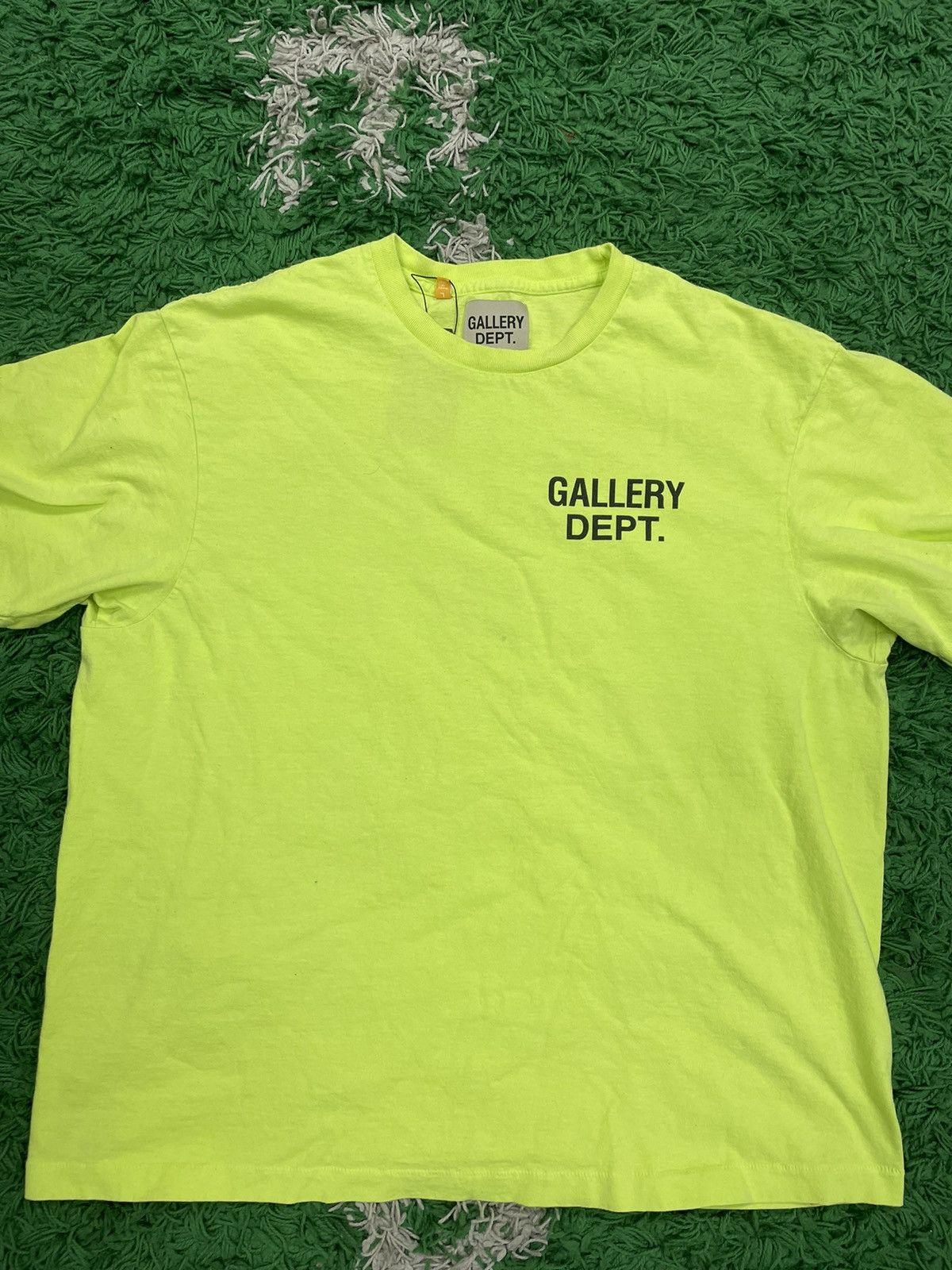 Gallery Dept. Gallery Dept lime green t shirt large Size US L / EU 52-54 / 3 - 1 Thumbnail