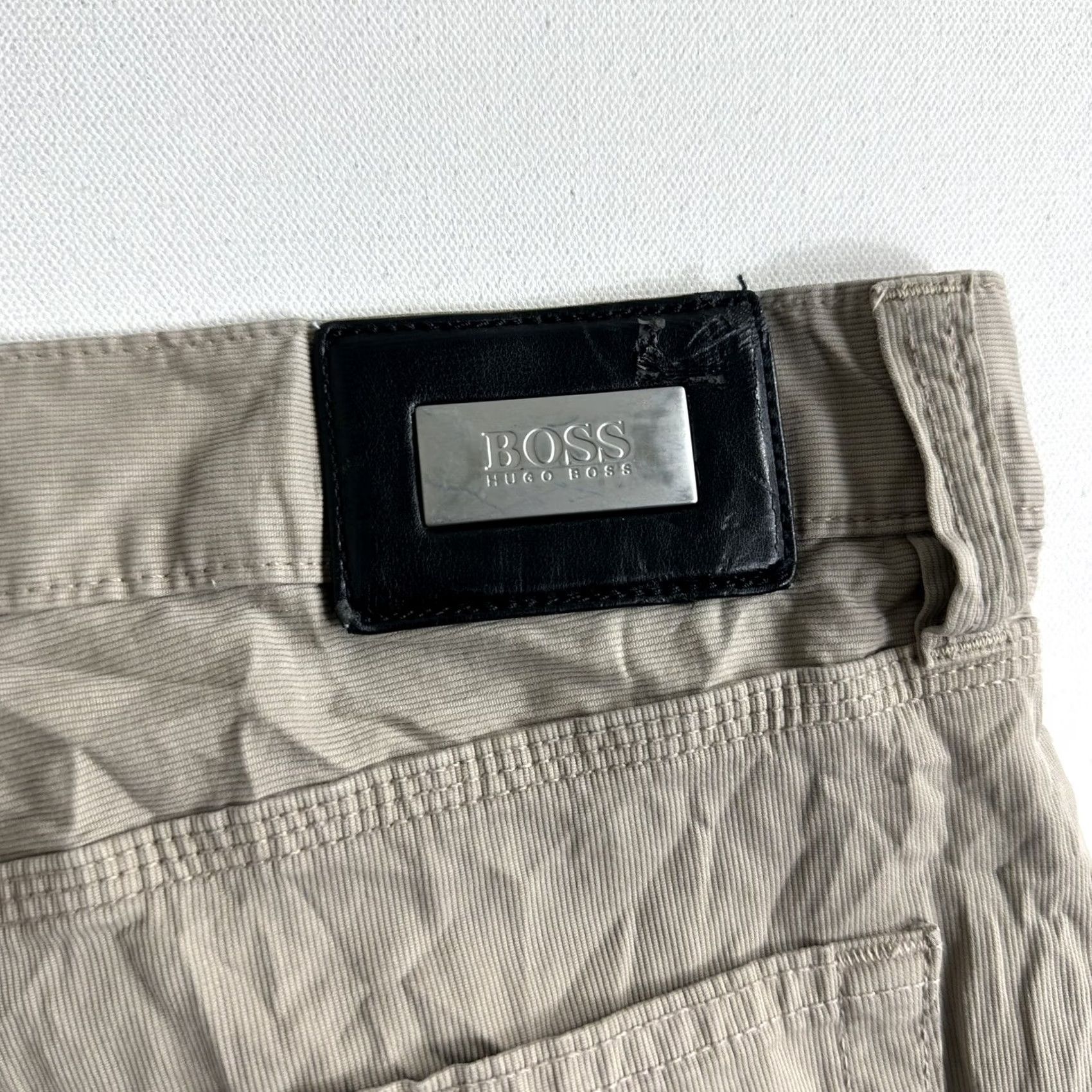 Hugo Boss VINTAGE HUGO BOSS Pants Chino Flat Front 38x30 Straight Leg Mens Brown Tan Chino Pants Mens Regular Size 38 Straight Leg Mens Size US 38 / EU 54 - 6 Thumbnail