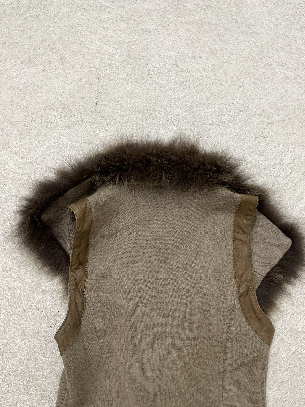 Le Grande Bleu (L.G.B.) 2000s Japanese Brown Suede Fur Trim Vest Shearling Ifsix y2k Size S / US 4 / IT 40 - 6 Thumbnail