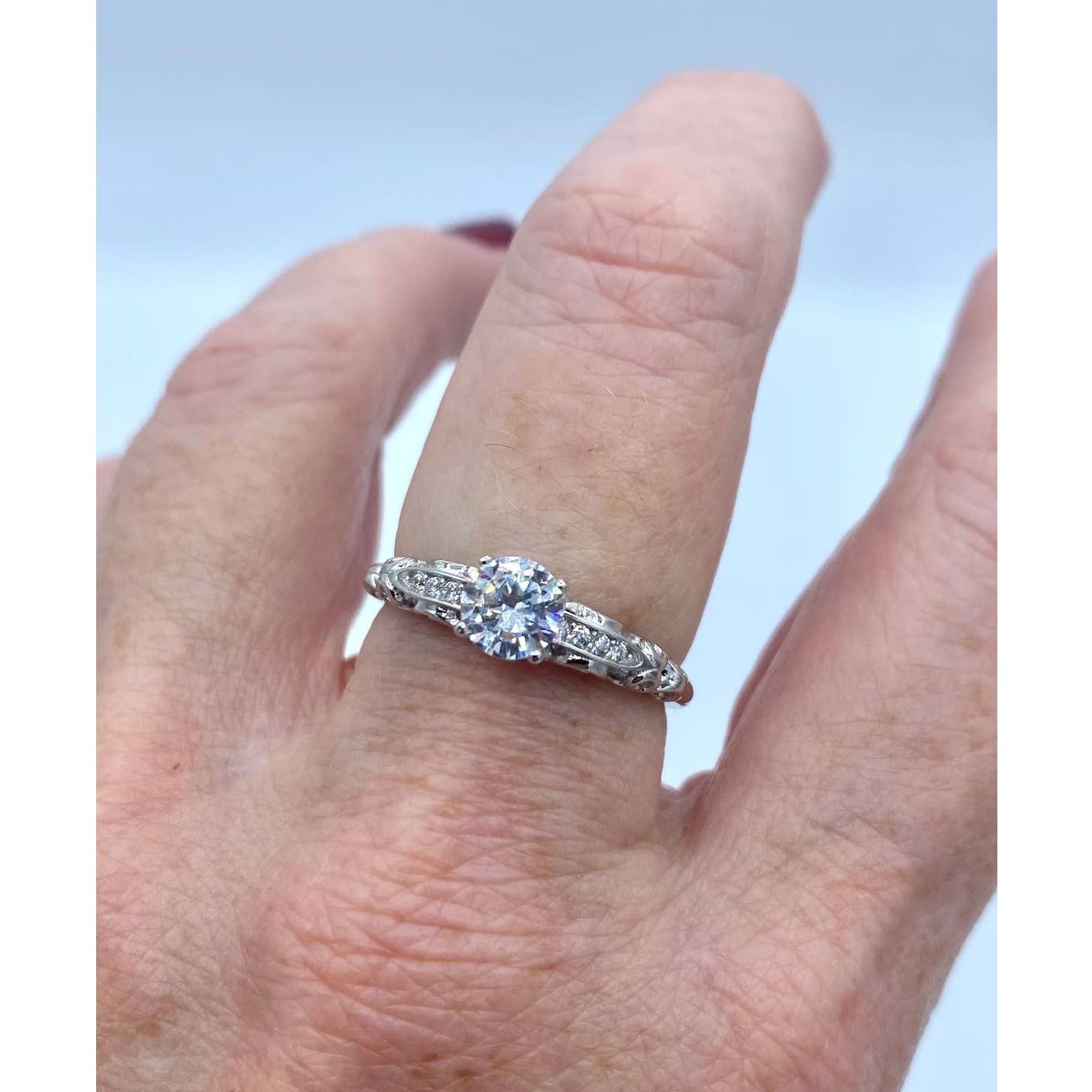 The Unbranded Brand Sterling Silver Timeless Round Cut Clear CZ Engagement Ring Size ONE SIZE - 4 Thumbnail