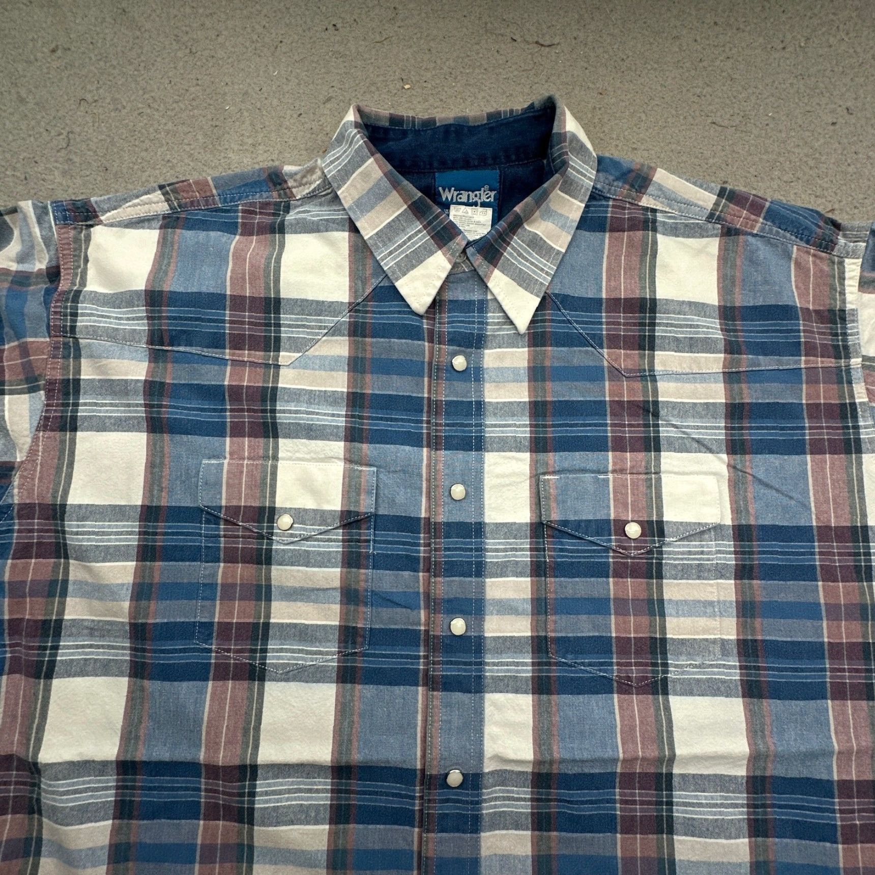 Wrangler VINTAGE Wrangler Western Pearl Snap Denim Chambray Plaid Long Sleeve Shirt XXL Mens Blue Plaid 90s Button-Up Shirt Size US XXL / EU 58 / 5 - 7 Thumbnail