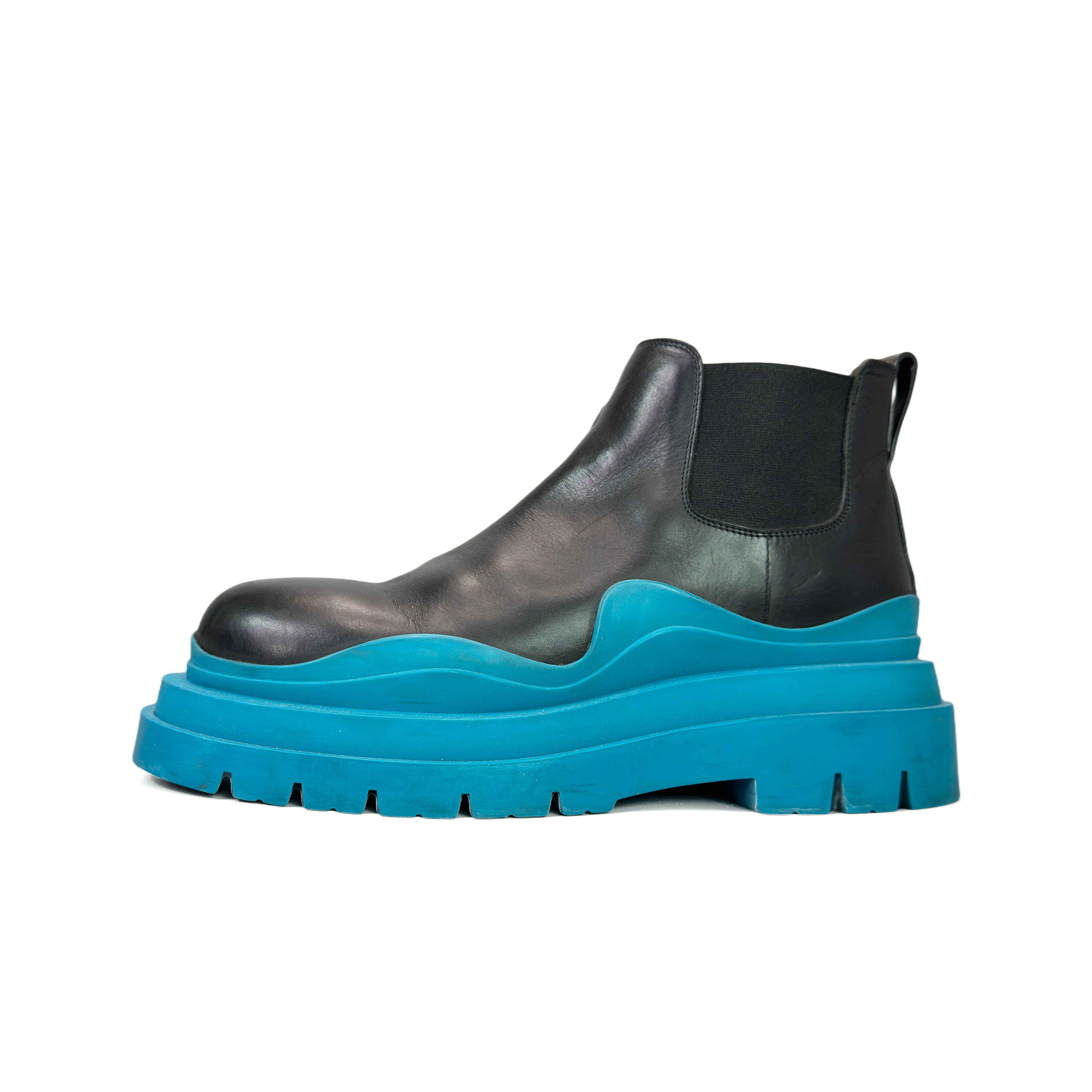 Bottega Veneta Bottega Veneta Blue Sole Chelsea Boots Size 9.5 Size US 9.5 / EU 42-43 - 1 Thumbnail
