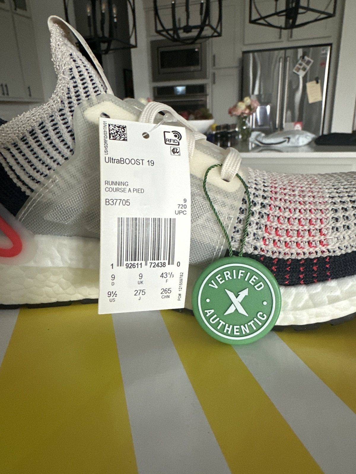 Adidas Adidas Ultra Boost 2019 Clear Brown Chalk White Size US 9.5 / EU 42-43 - 7 Thumbnail