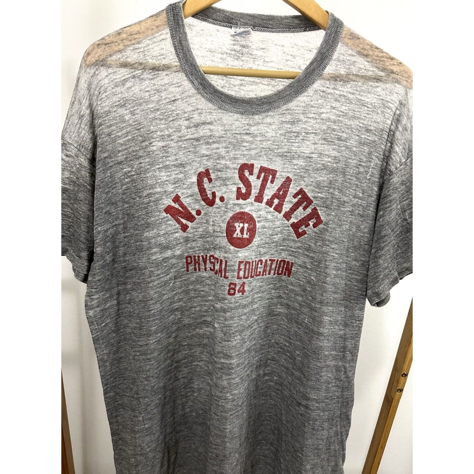 Russell Athletic VINTAGE NC State Wolfpack T-Shirt XL Gray Worn Paper Thin Super Thin Burnout Tri-Blend Mens Size US XL / EU 56 / 4 - 4 Thumbnail