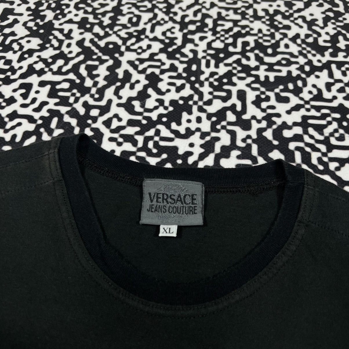 Versace RARE 90s Versace Bruce Weber Rock & Royalty Luxury T-shirt Size US XL / EU 56 / 4 - 12 Thumbnail