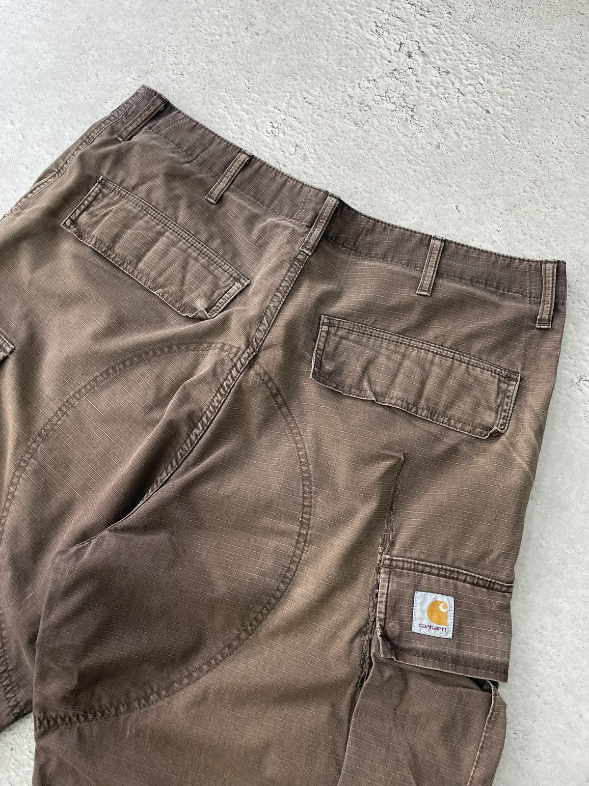 Carhartt Vintage cargo sun faded Carhartt wip shorts pants y2k Size US 36 / EU 52 - 8 Thumbnail