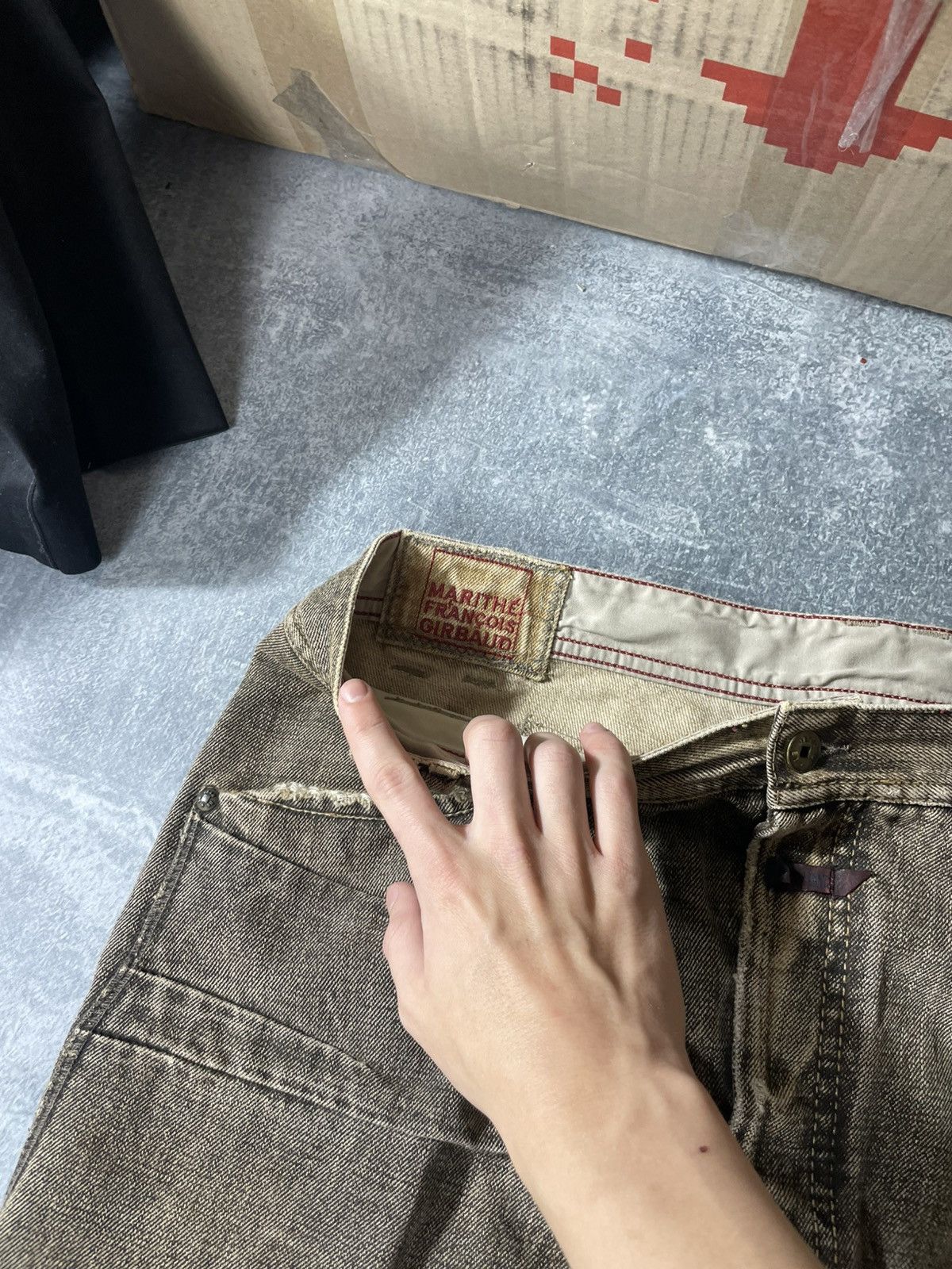 Marithe + Francois Girbaud Marithe Francois Girbaud vintage Y2K buttons pants jeans Size US 33 - 13 Thumbnail