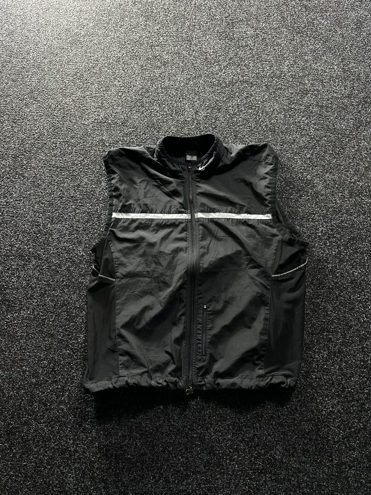 Nike × Vintage 🚨 VINTAGE NIKE 90s VEST WINTBREAKER LIGHT JACKET 90s swoosh Size US L / EU 52-54 / 3 - 1 Thumbnail