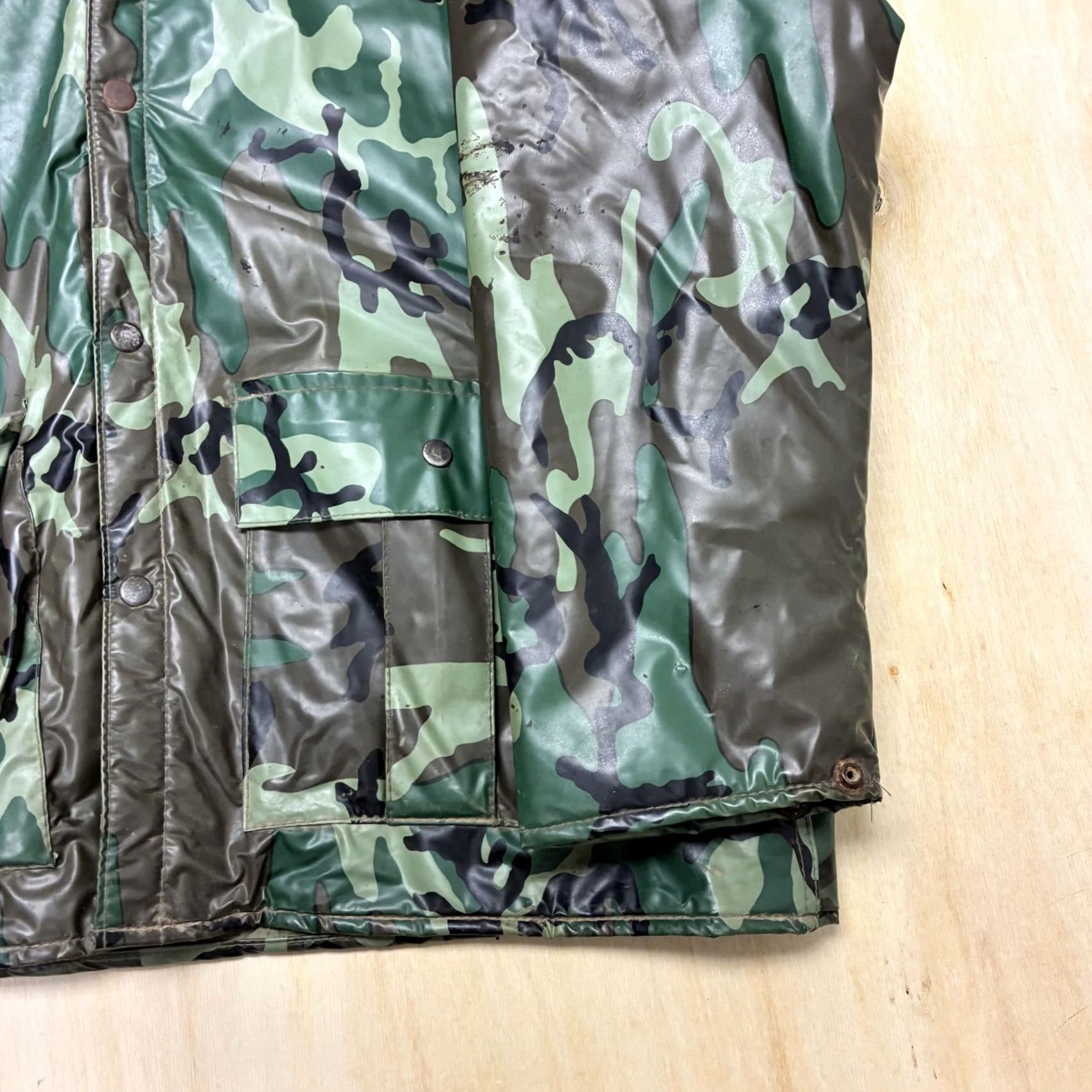 Vintage VINTAGE Duck Bay Jacket Men M Green Camo PVC Hooded Snap Waterproof Hunting Size US M / EU 48-50 / 2 - 2 Thumbnail