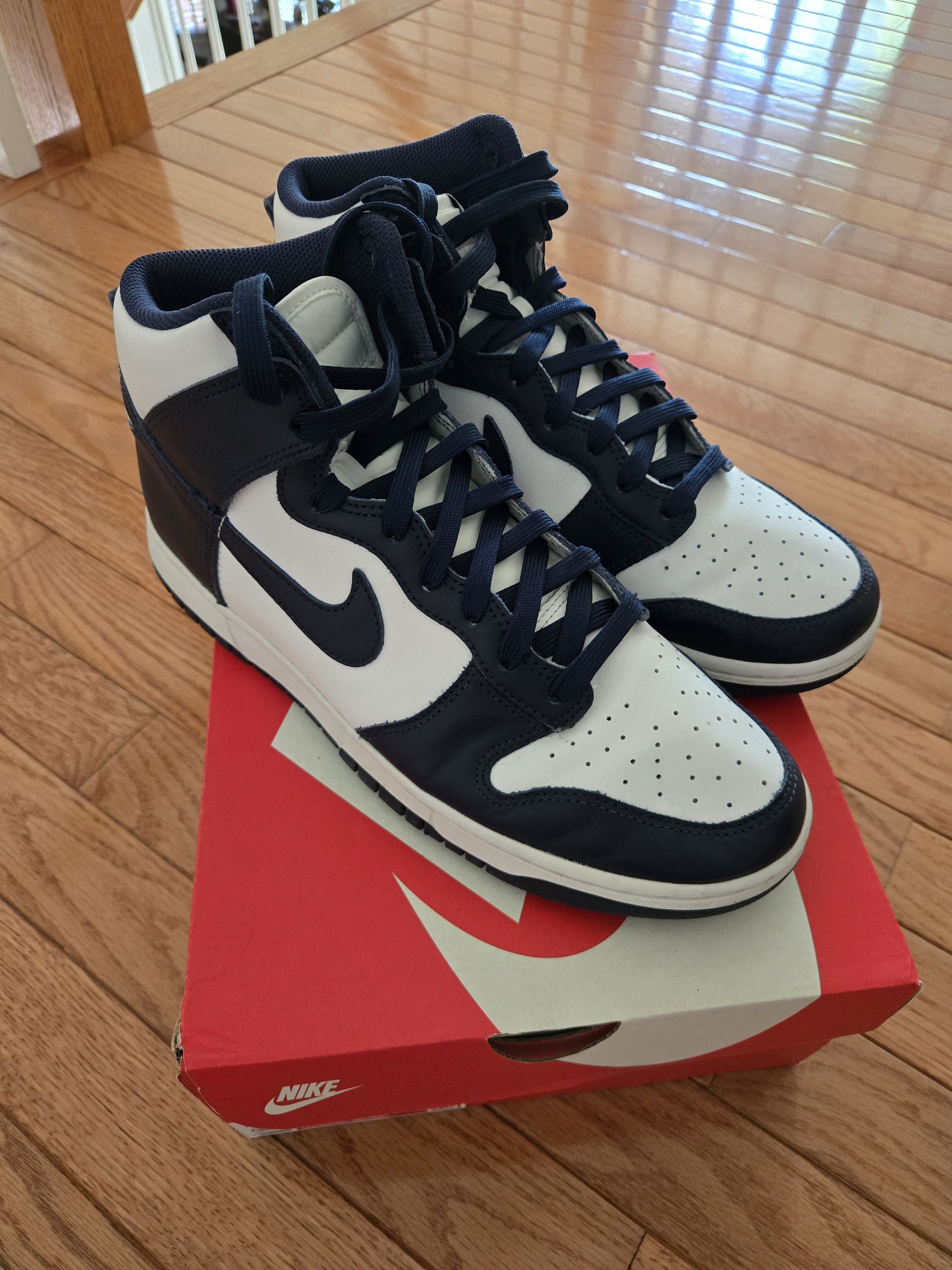 Nike Dunk Hi Retro Midnight Navy Size US 9.5 / EU 42-43 - 1 Thumbnail