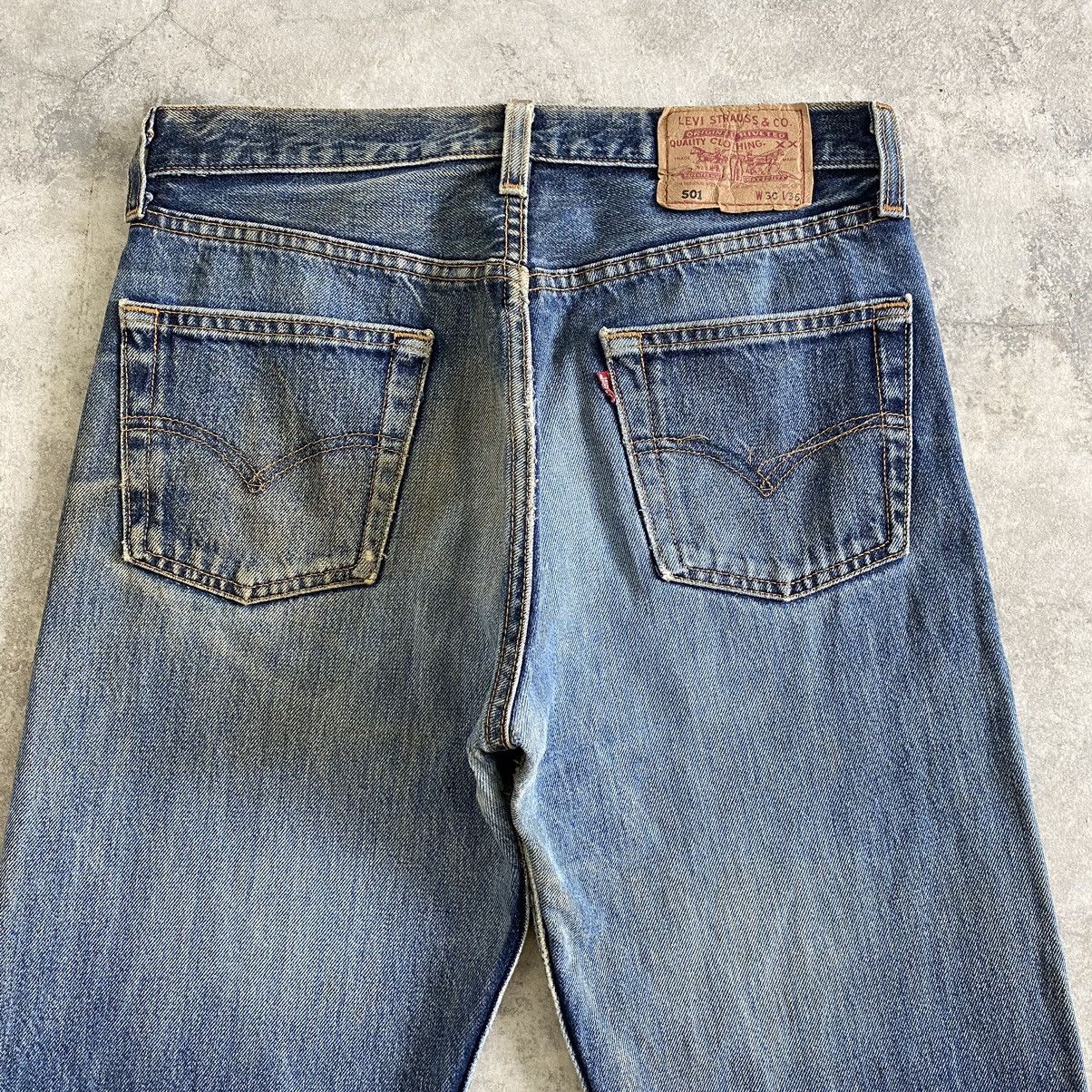 Levi's Vintage 90’s Levis 501 Faded Blue Dirty Denim Jeans Size US 29 - 19 Thumbnail