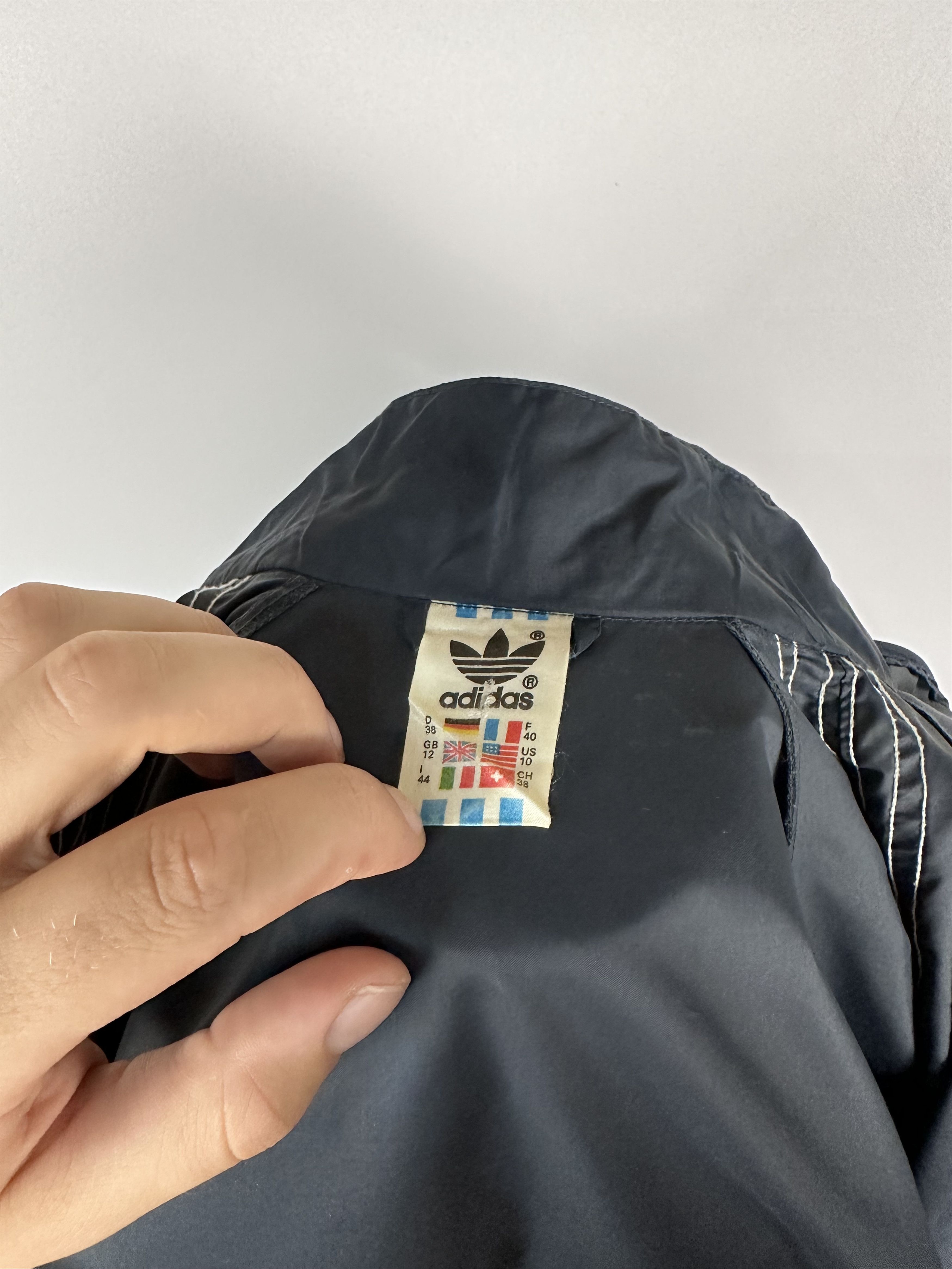 Adidas × Vintage Adidas Originals Vintage 90s Windbreaker Track Top Jacket Size L / US 10 / IT 46 - 10 Thumbnail