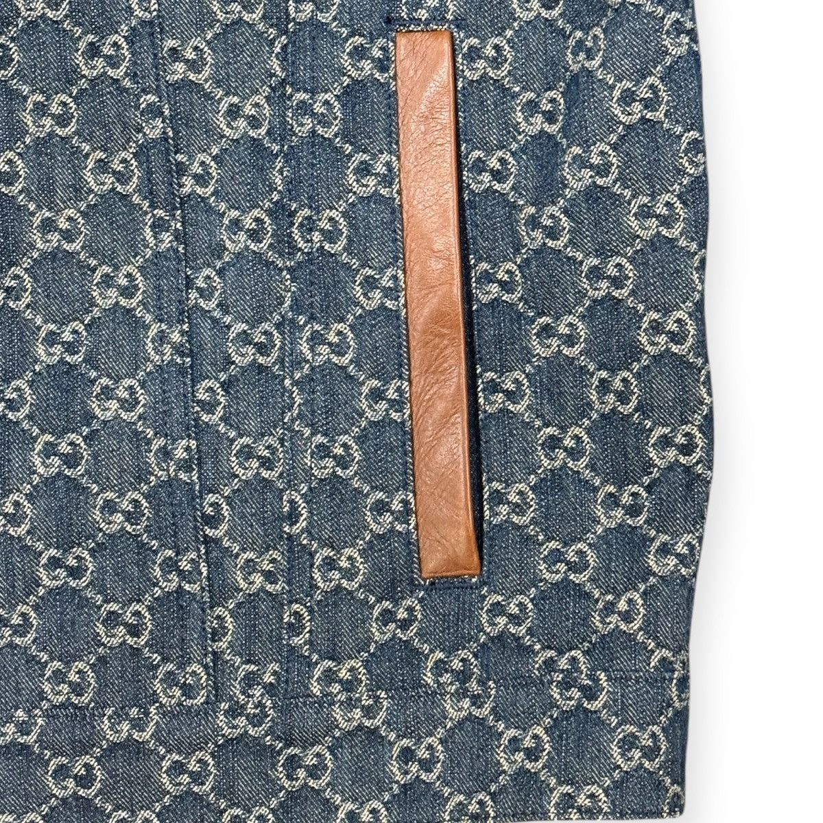 Gucci Brand New Gucci Denim full print jacket Size US M / EU 48-50 / 2 - 4 Thumbnail