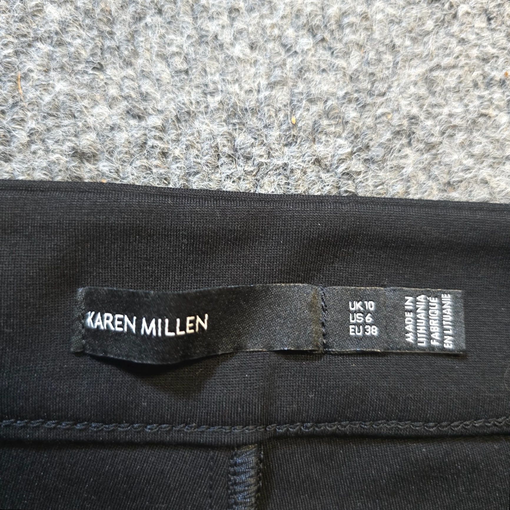 Karen Millen Karen Millen Pants Womens Size 6 Black High Shine Skinny Pull On Club Casual Knit Polyester Slendre Regular Inseam 29" Ankle Women's Pants Size 28" / US 6 / IT 42 - 3 Thumbnail