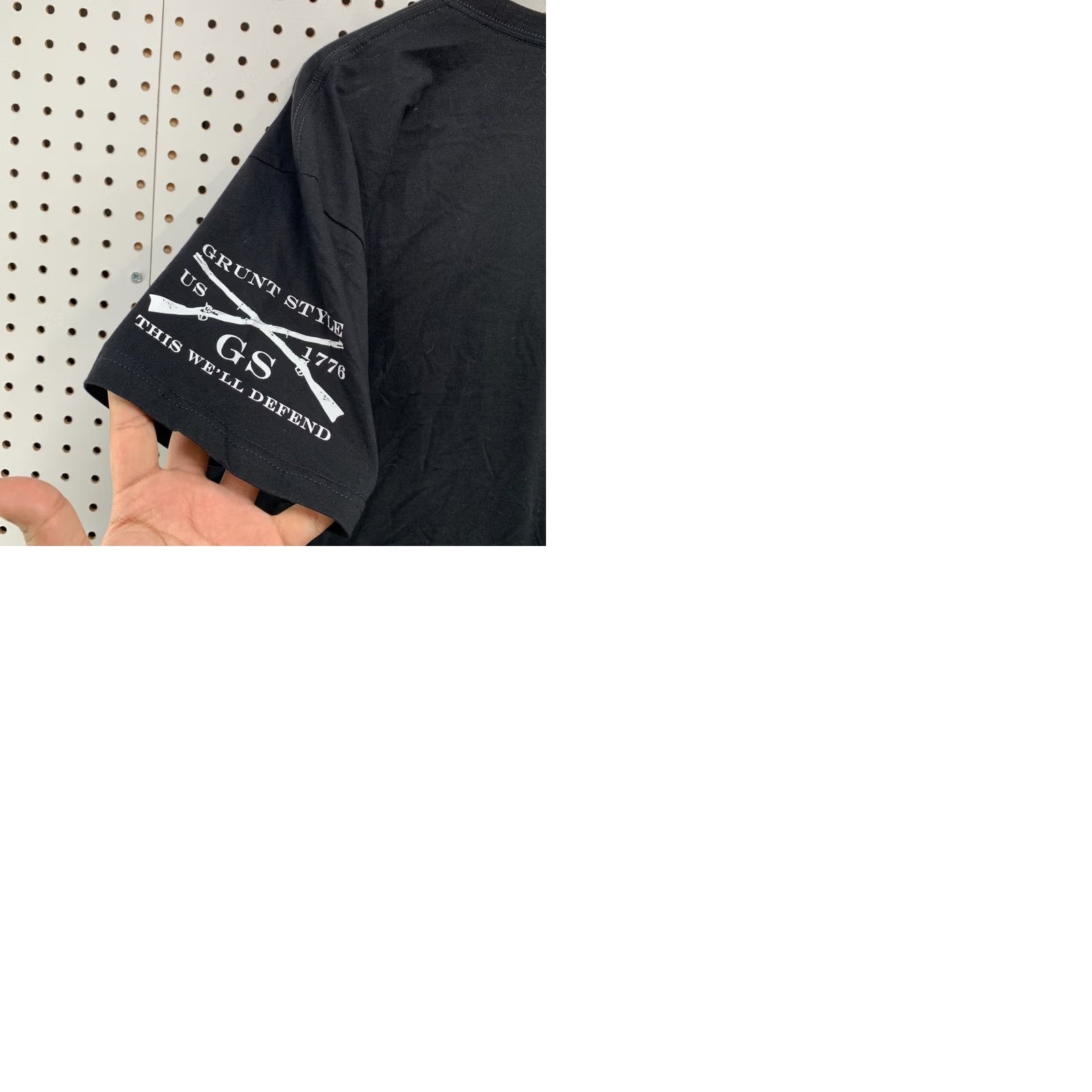Vintage Grunt Style Shirt Mens 2XL Black SIze Matters Bullets Graphic USA FLag 24.5X31 Size US XXL / EU 58 / 5 - 10 Thumbnail
