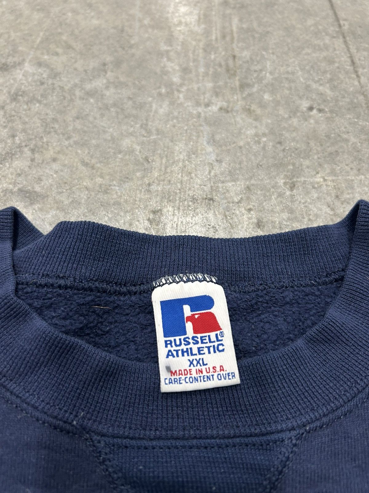 Russell Athletic Vintage Russell athletic sweatshirt navy Size US XXL / EU 58 / 5 - 2 Thumbnail