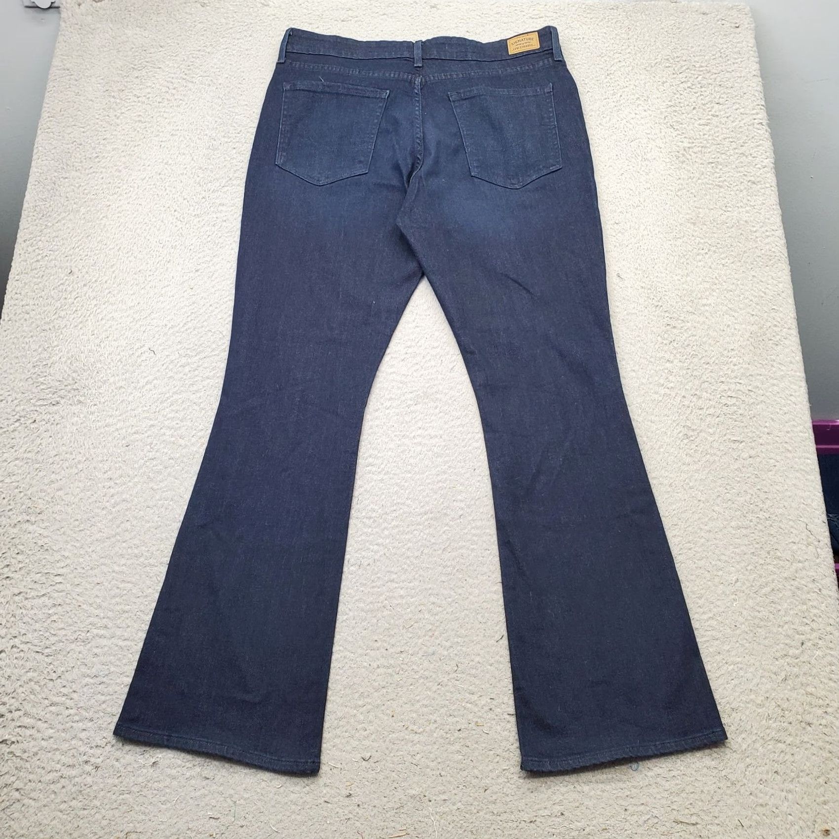 Levi's Levi's Bootcut Jeans Womens 32/30 Blue Denim 5-Pocket Design Mid-Rise Cotton denim Bootcut Jeans Womens Size 32/30 Blue Pre-owned Mens? Size 24" / US 00 / IT 34 - 2 Thumbnail