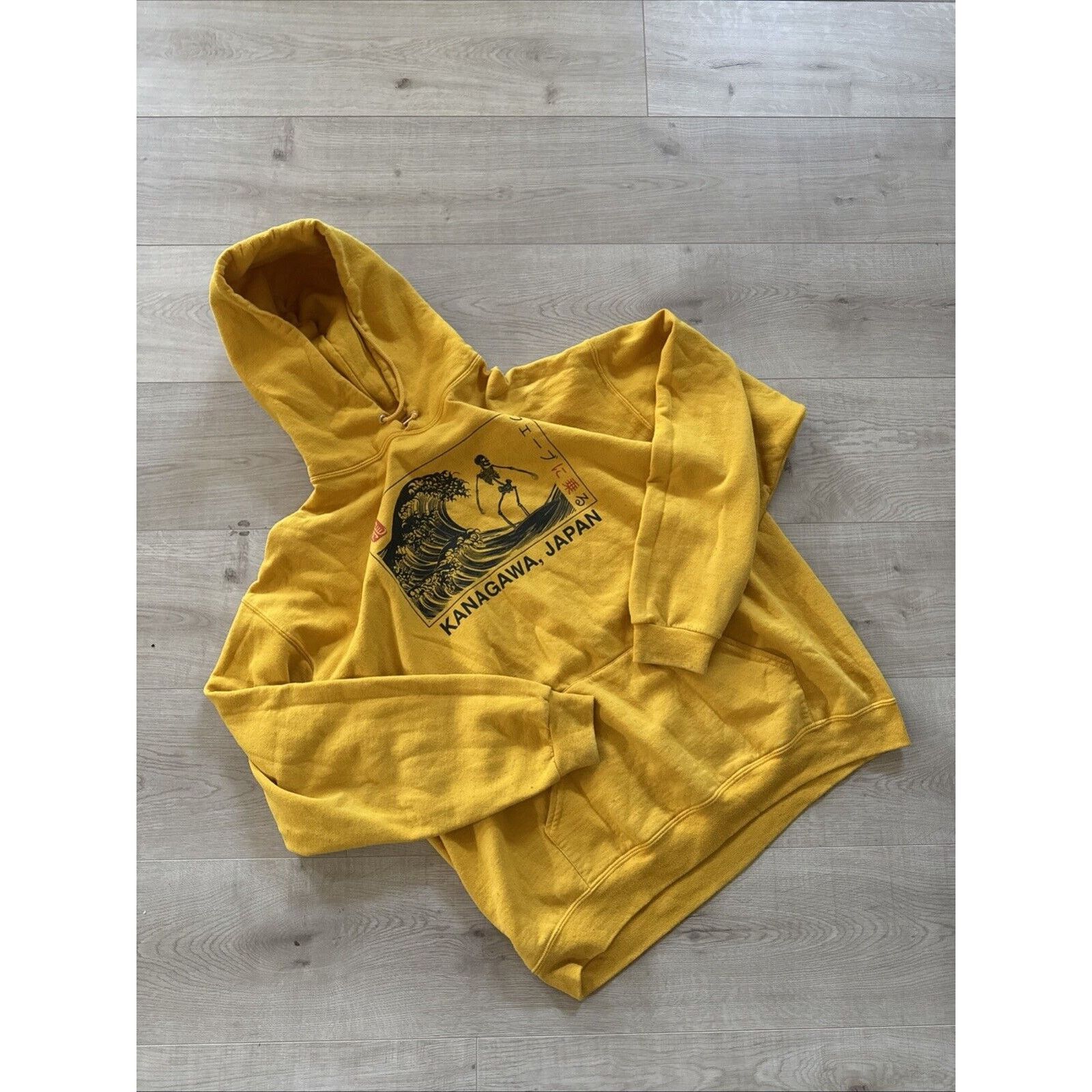 Other Artist Union Clothing Co Yellow Great Wave Size L Size US L / EU 52-54 / 3 - 1 Thumbnail