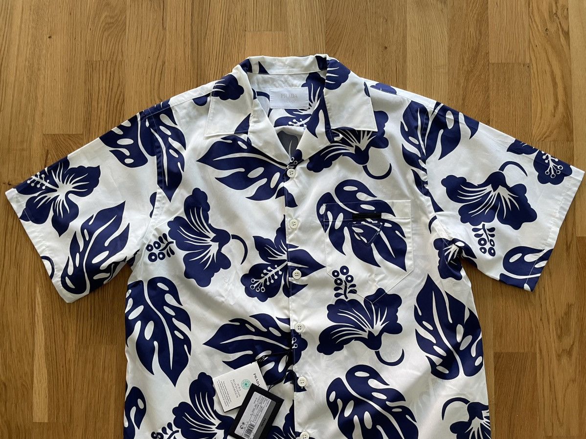 Prada Prada Bowling Shirt “Ibiscus Print” Size US L / EU 52-54 / 3 - 2 Thumbnail