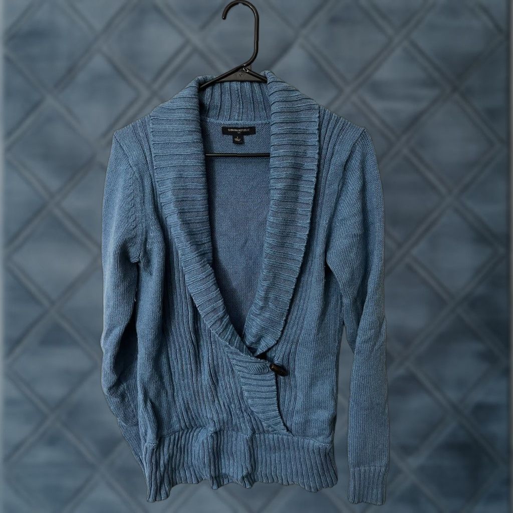Banana Republic VINTAGE Banana Republic Sweater Women Knit Cowl Pullover Light Blue Size L Long Sleeve V-Neck Cotton Blend Womens Size L / US 10 / IT 46 - 1 Thumbnail