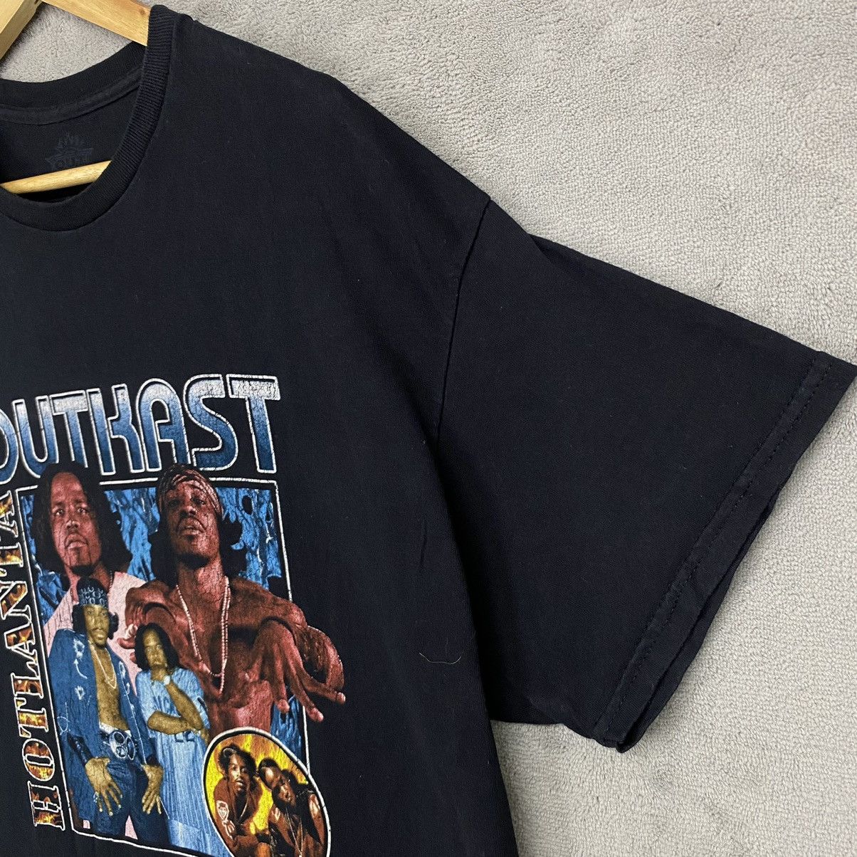 Band Tees Vintage Outkast Hotlanta Retro Graphic Tee Size US XL / EU 56 / 4 - 2 Thumbnail
