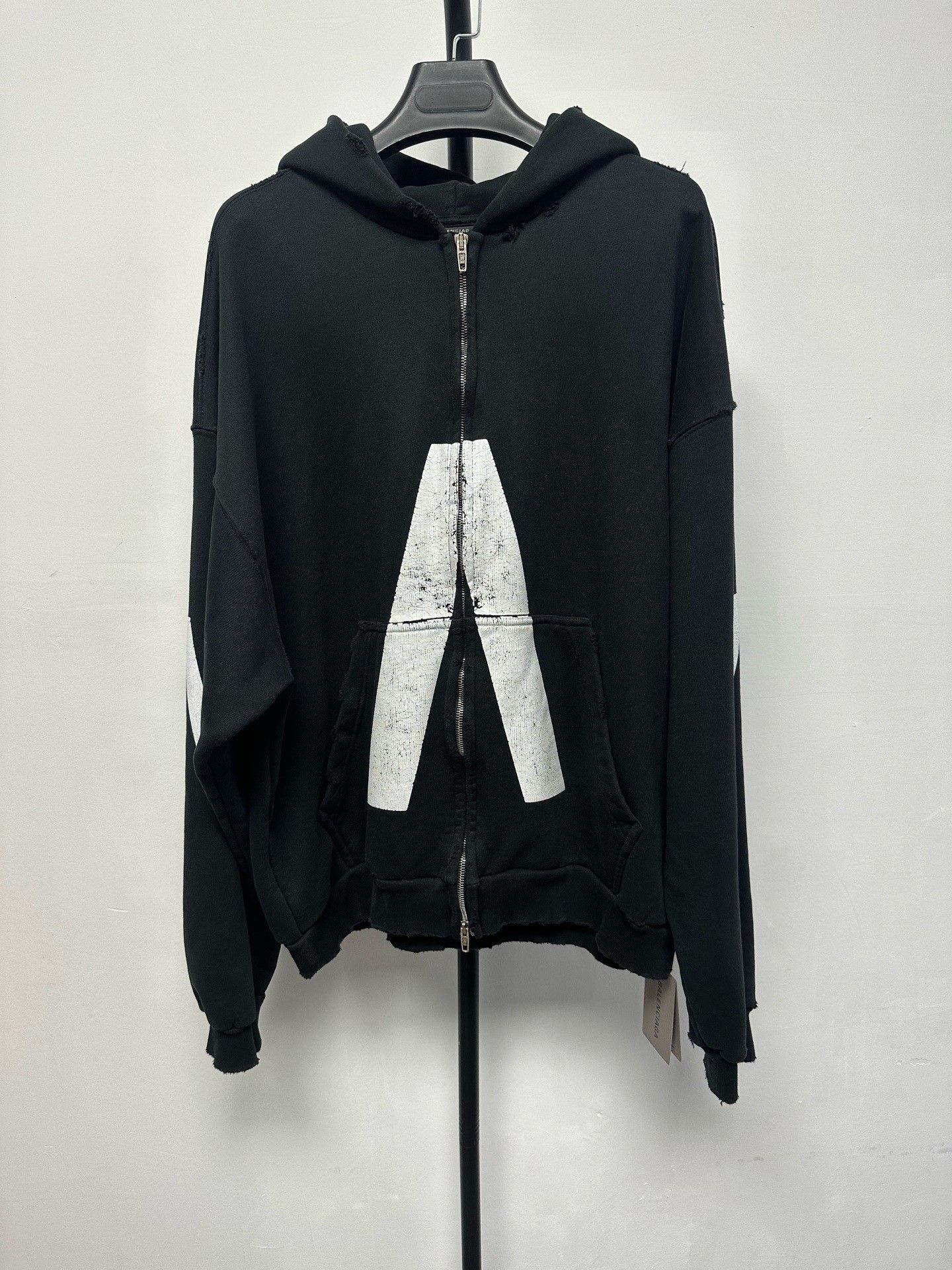 Balenciaga Balenciaga Casual Printed Black Hoodie xs Men Size US XS / EU 42 / 0 - 1 Thumbnail