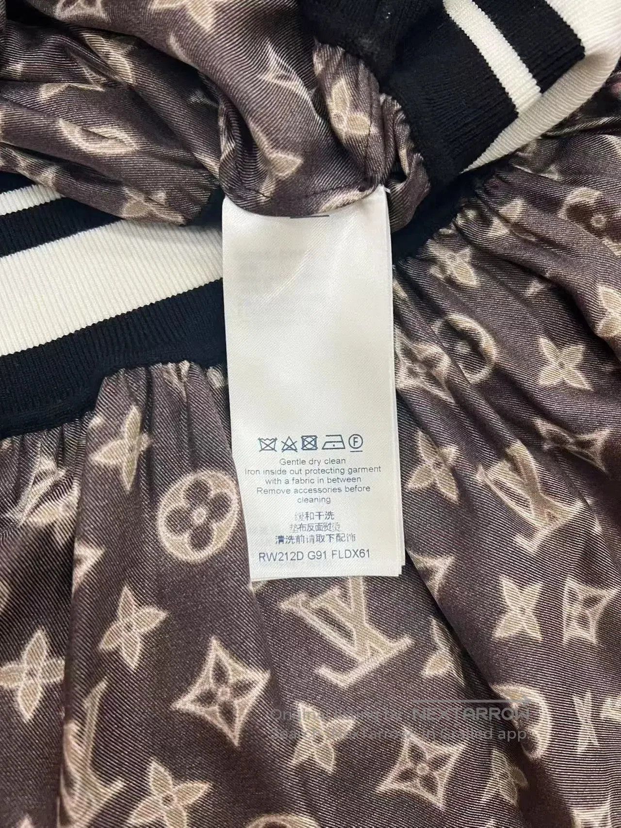 Louis Vuitton Louis Vuitton Monogram Silk Dress. Size M / US 6-8 / IT 42-44 - 3 Thumbnail