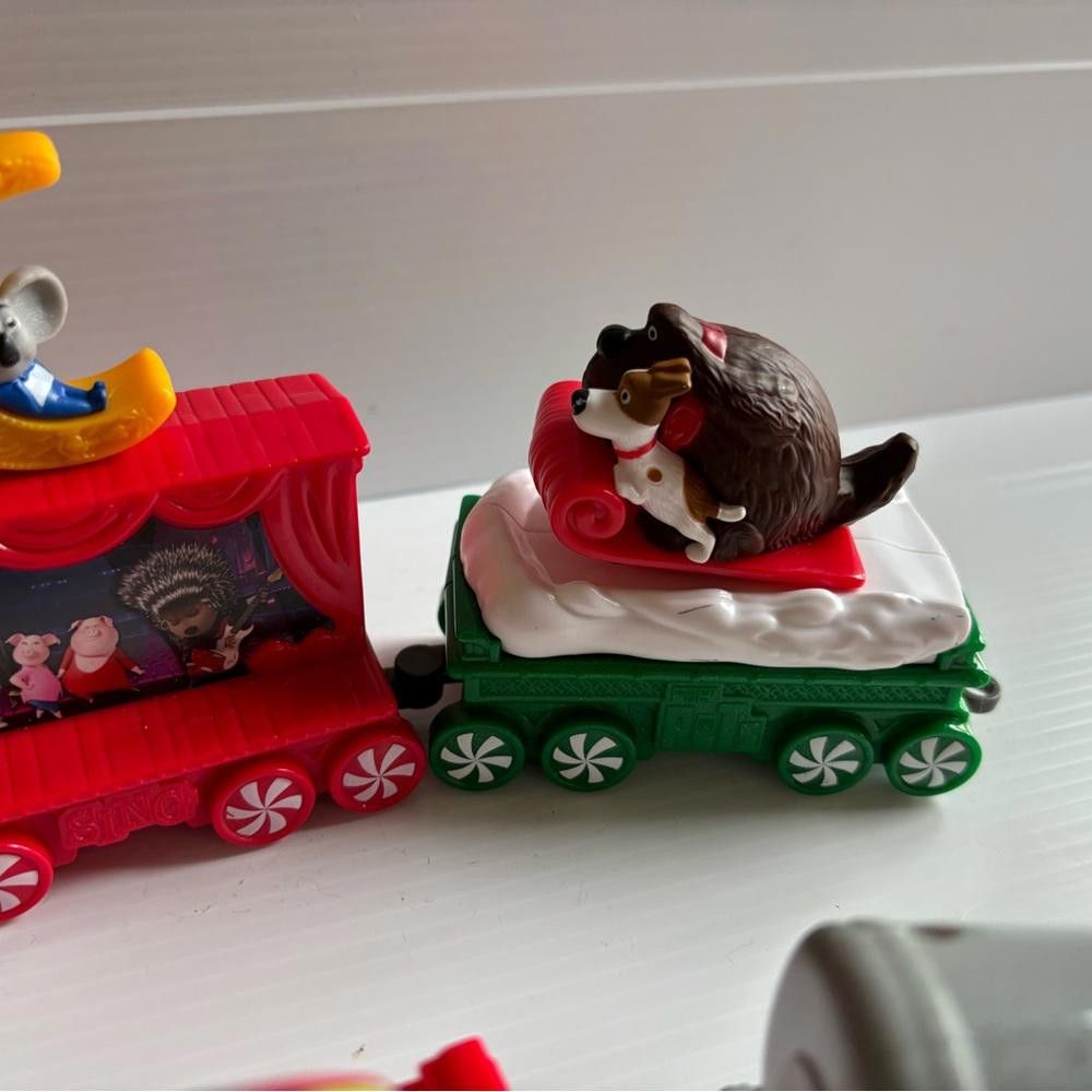Designer McDonald's 2017 Holiday Express Train Set of 7 Size ONE SIZE - 6 Thumbnail