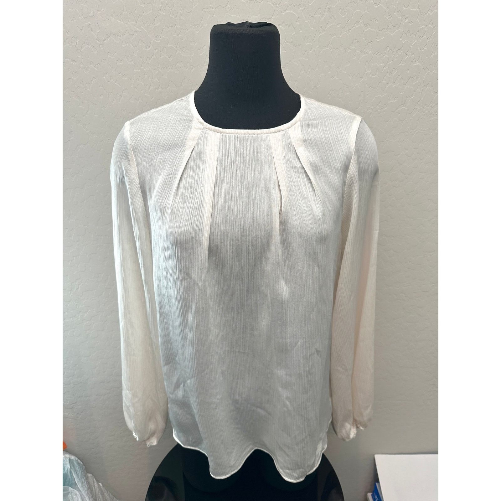 Express EXPRESS | Ivory Cream Silky Semi Sheer Long Sleeve Blouse Size M / US 6-8 / IT 42-44 - 2 Thumbnail
