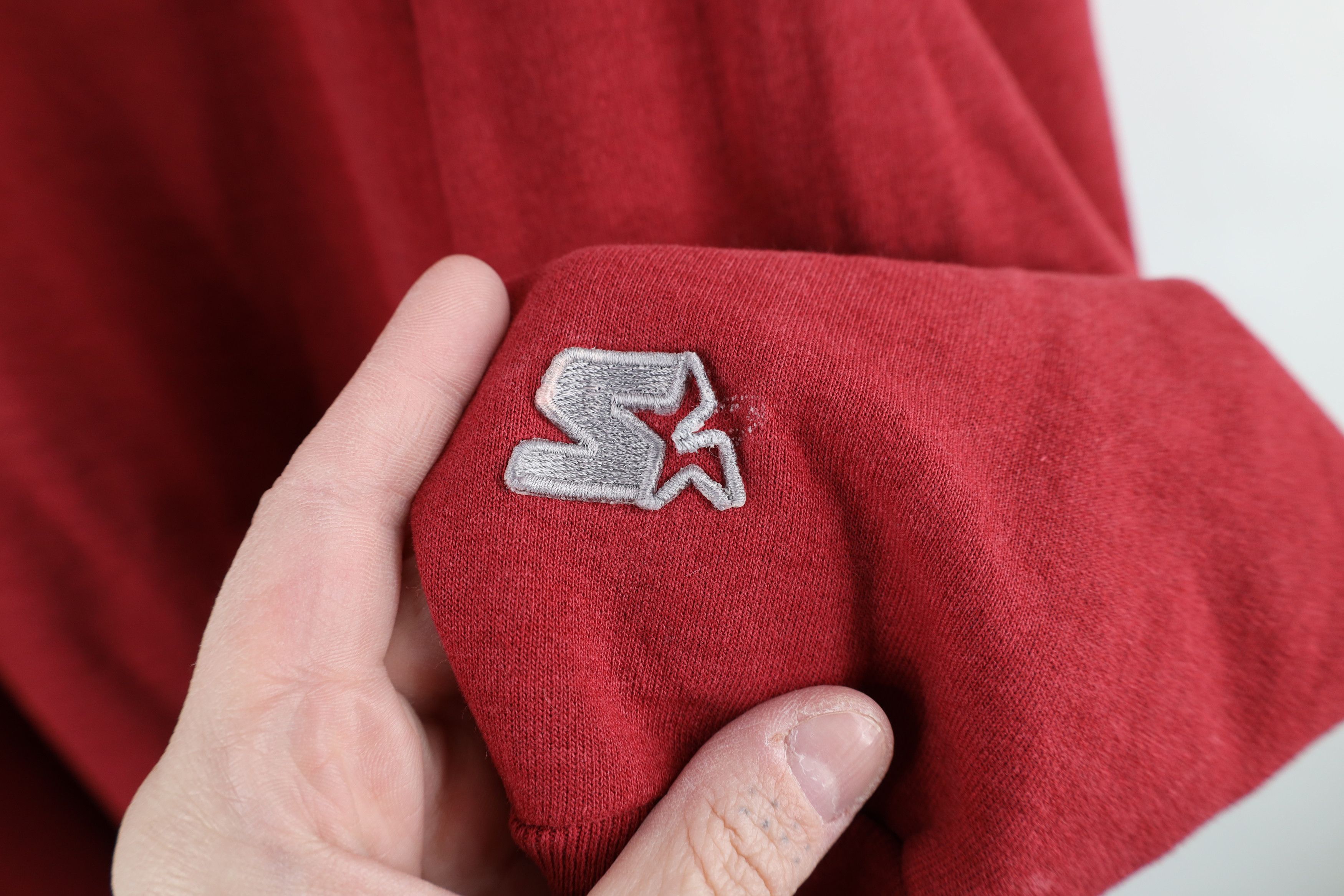 Starter × Vintage Vintage 90s Starter Thrashed Blank Crewneck Sweatshirt Red Size US L / EU 52-54 / 3 - 4 Thumbnail
