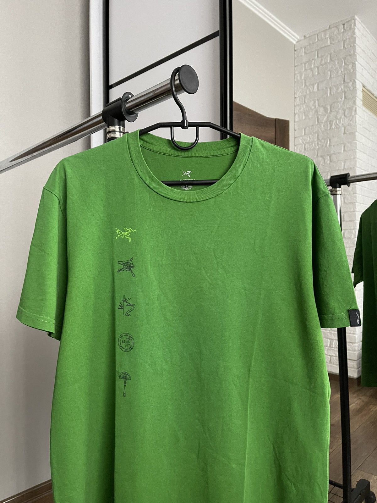 Arc'teryx Arcteryx Vintage T-Shirt Tee Logo Size US L / EU 52-54 / 3 - 5 Thumbnail