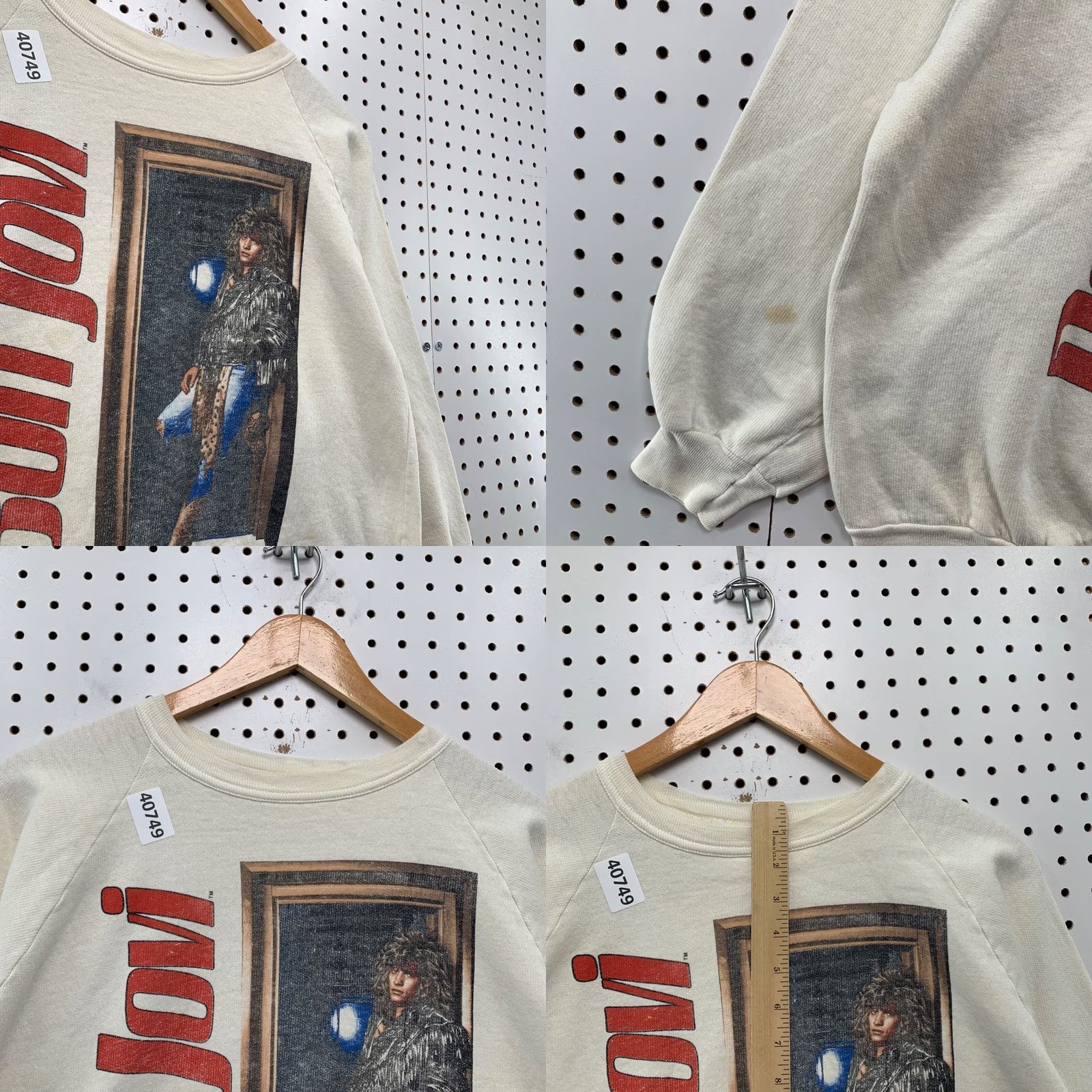 Vintage VINTAGE Bon Jovi Slippery When Wet Crewneck Sweatshirt Mens M White 80s Music Band Size US M / EU 48-50 / 2 - 8 Thumbnail