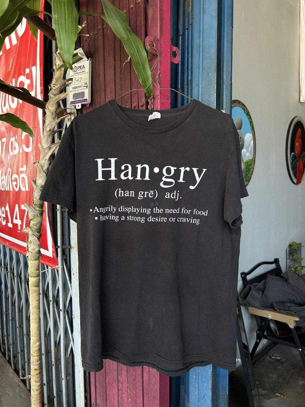 Vintage 1990s Hangry T-Shirt Size US M / EU 48-50 / 2 - 5 Thumbnail