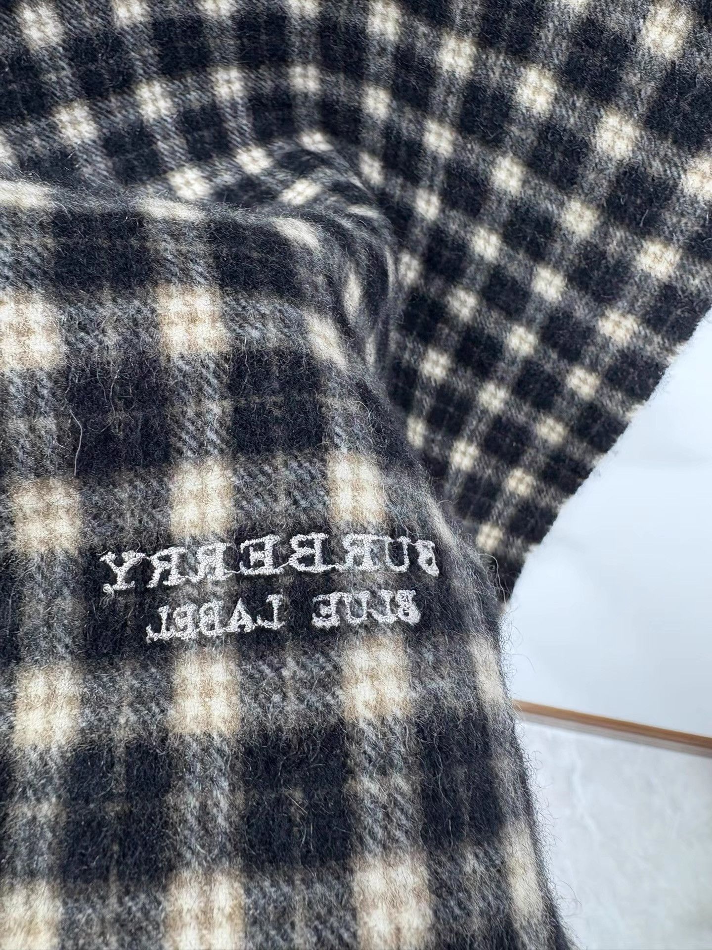 Burberry Burberry Cashmere Scarf K29 Size ONE SIZE - 4 Thumbnail