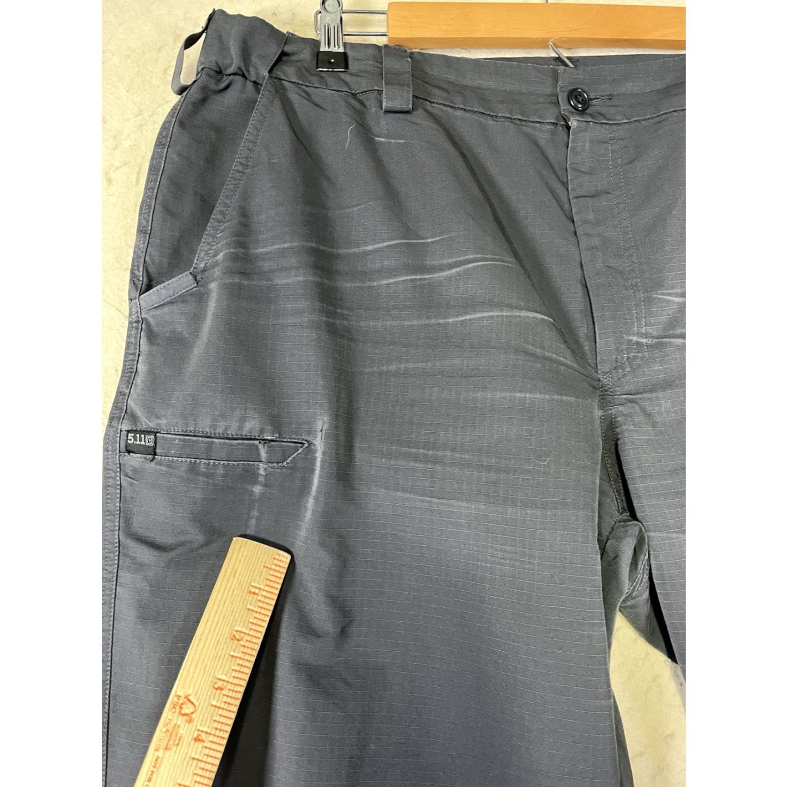 Vintage 5.11 Tactical Pants Mens 42 x 30 Gray Solid Pockets See Pics Cargo 90s Mens Size US 42 / EU 58 - 7 Thumbnail