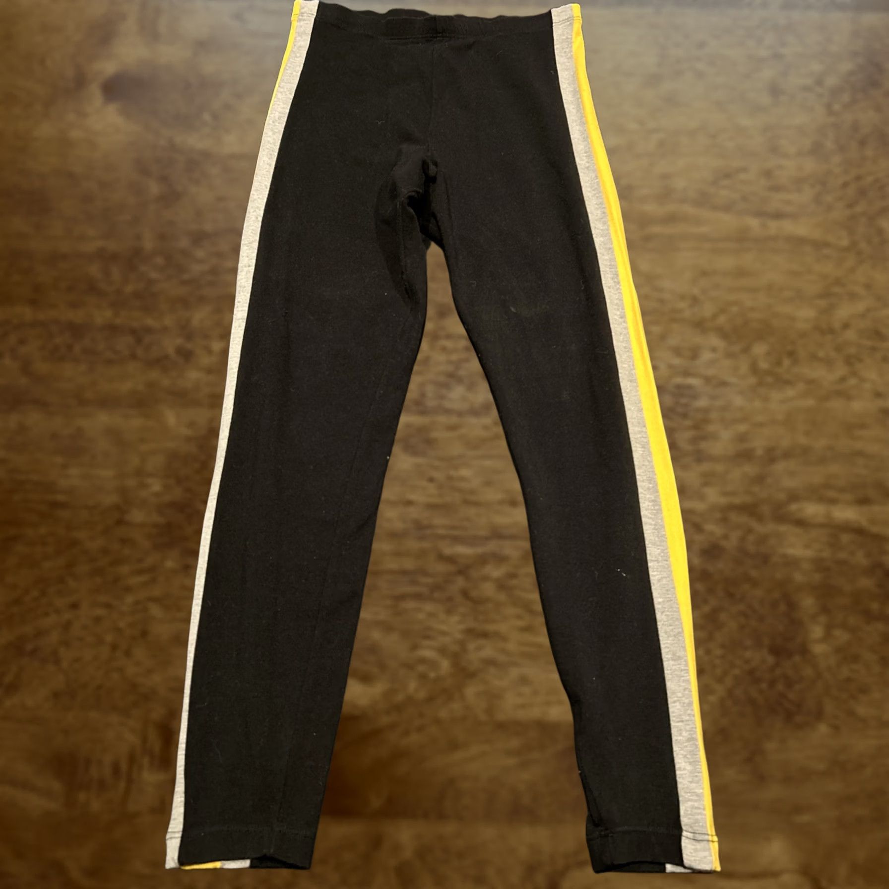 Liz Claiborne Vtg 90s Liz Claiborne Black Yellow Gray Women’s Pants Tapered Ankle 90s Casual Elastic Waist M inseam 26.5” Size 32" / US 10 / IT 46 - 1 Thumbnail