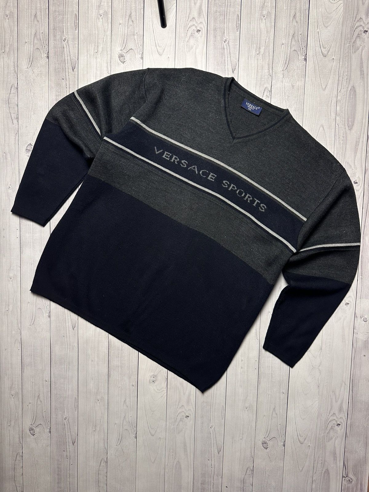 Versace × Vintage Vintage Versace sport sweater size XXL logo rare Size US XXL / EU 58 / 5 - 1 Thumbnail