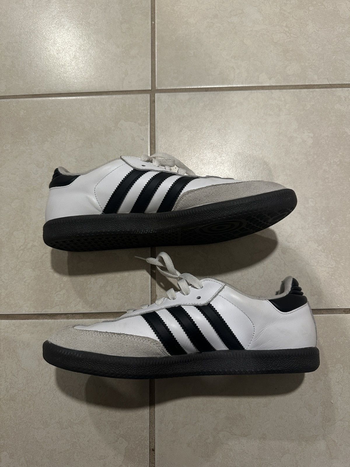 Adidas Adidas Samba Size US 9 / EU 42 - 2 Thumbnail