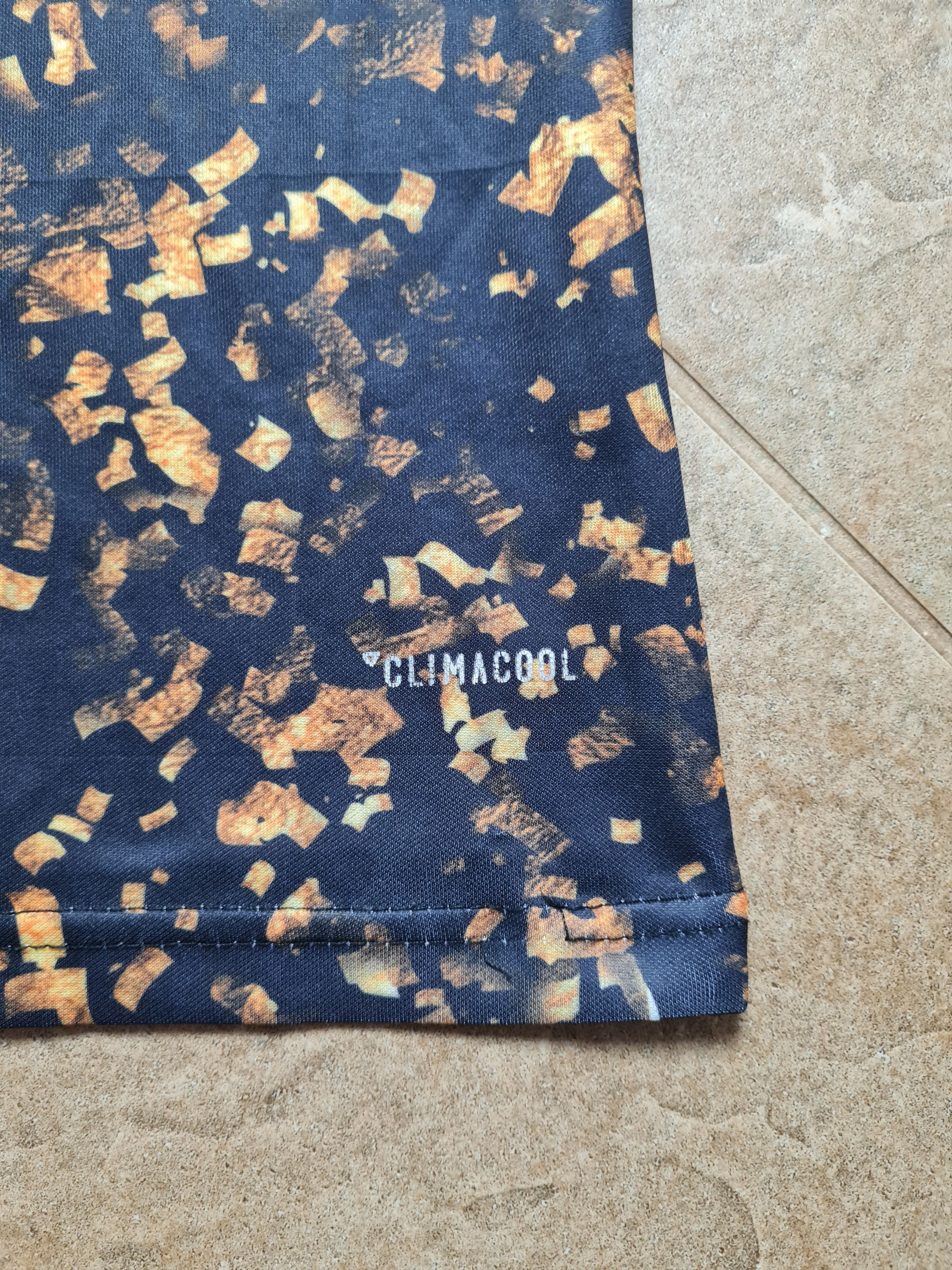 Adidas Real Madrid 2019/2020 EA Sports Fourth Soccer Shirt EJ5563 Size US L / EU 52-54 / 3 - 4 Thumbnail