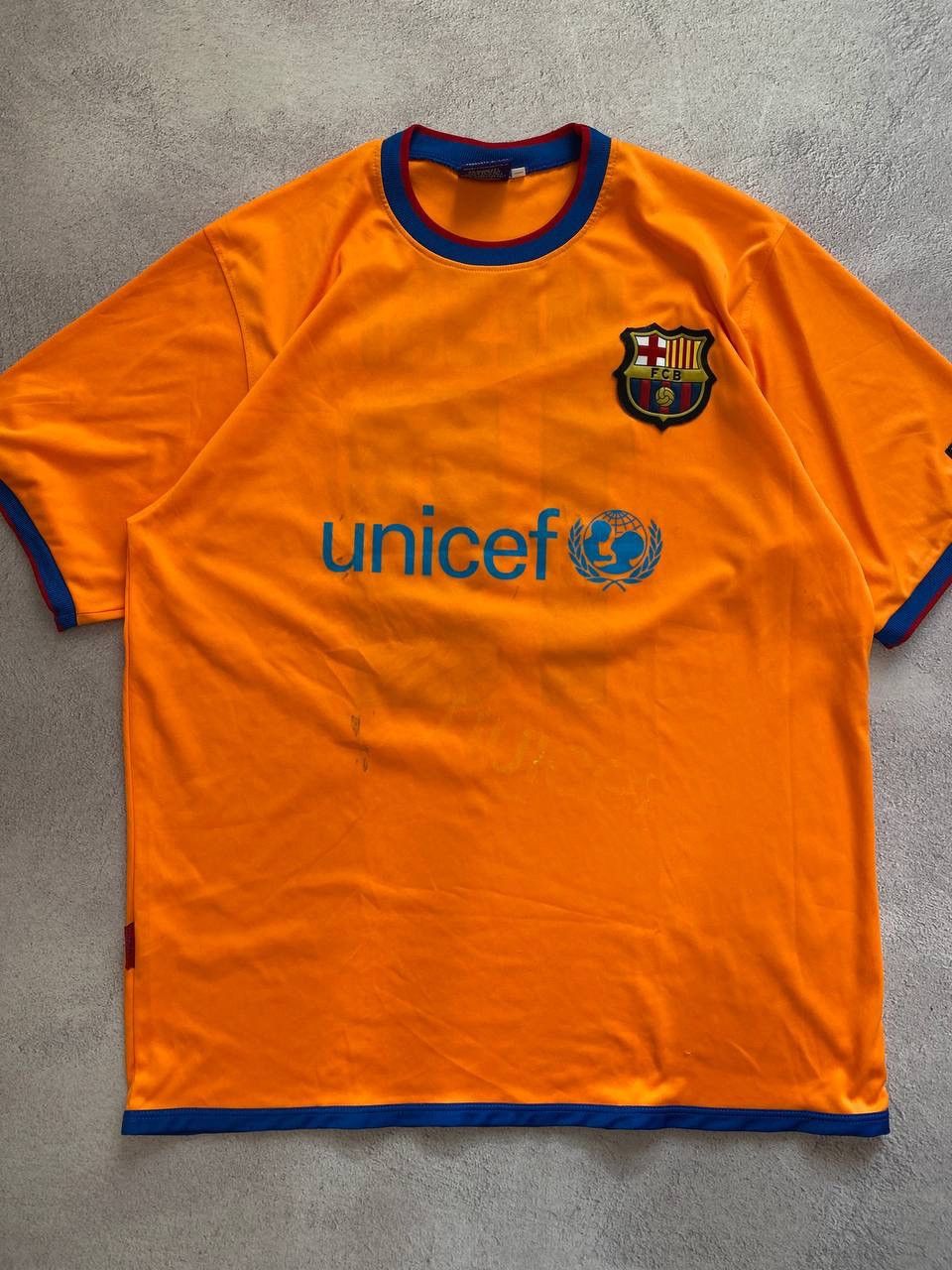 Vintage Messi Barcelona distressed jersey soccer Size US L / EU 52-54 / 3 - 5 Thumbnail