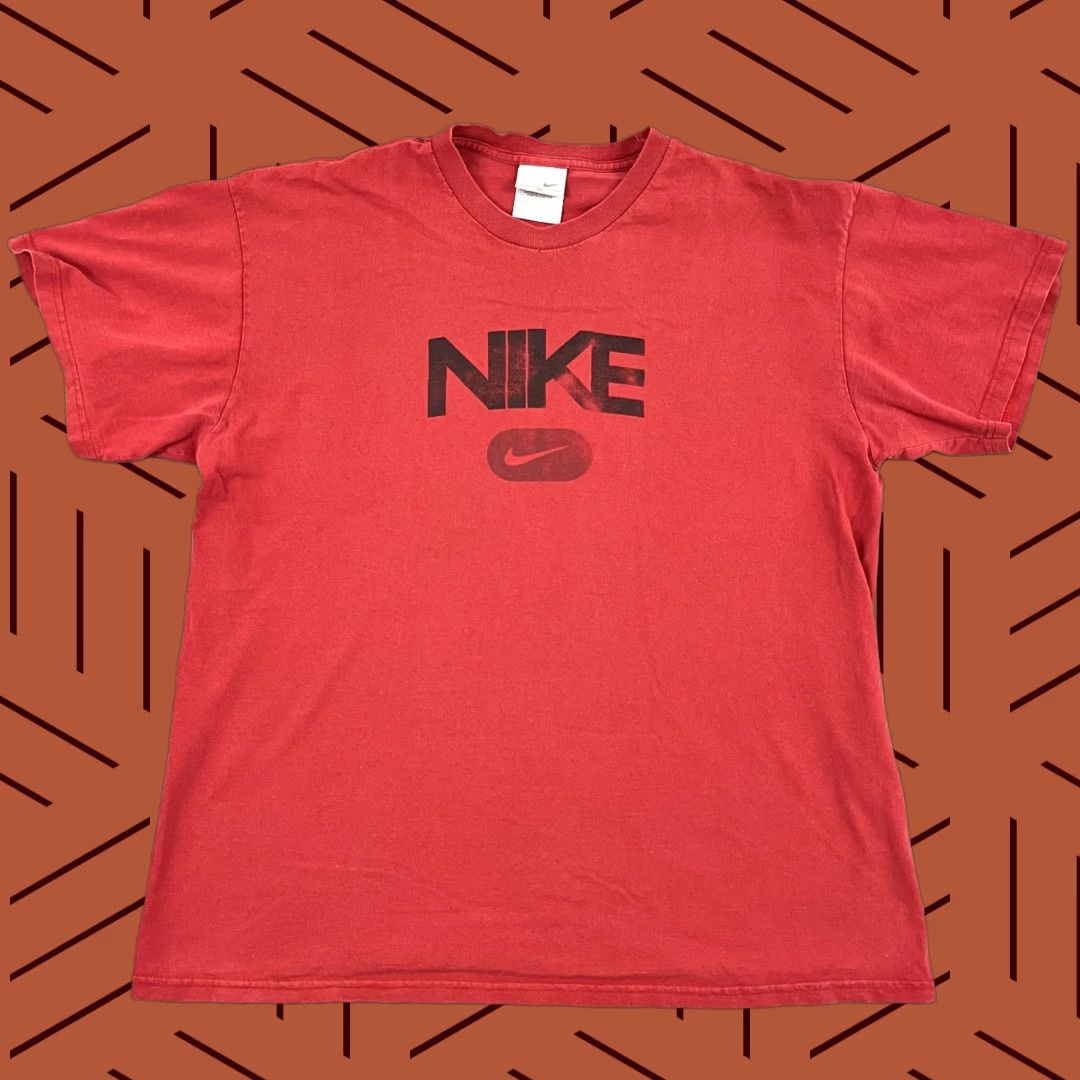 Nike VINTAGE Nike Shirt Mens XL Red Graphic Swoosh Check Tee Gray Tag Skate Retro Y2K Size US XL / EU 56 / 4 - 1 Thumbnail