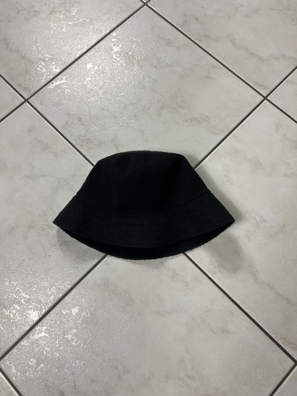 Kangol Kangol classic bermuda bucket hat logo cap hat suede fluffy Size 30 - 8 Thumbnail