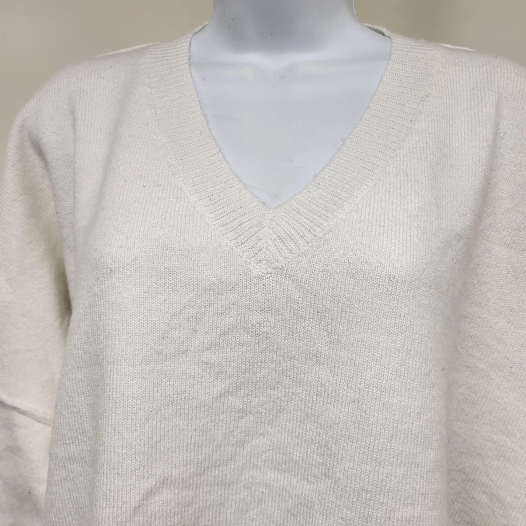 CO Abela Story + Co Women's L Ivory V-Neck Long Sleeve Pullover Knit Sweater Casual Knitwear Size L / US 10 / IT 46 - 3 Thumbnail